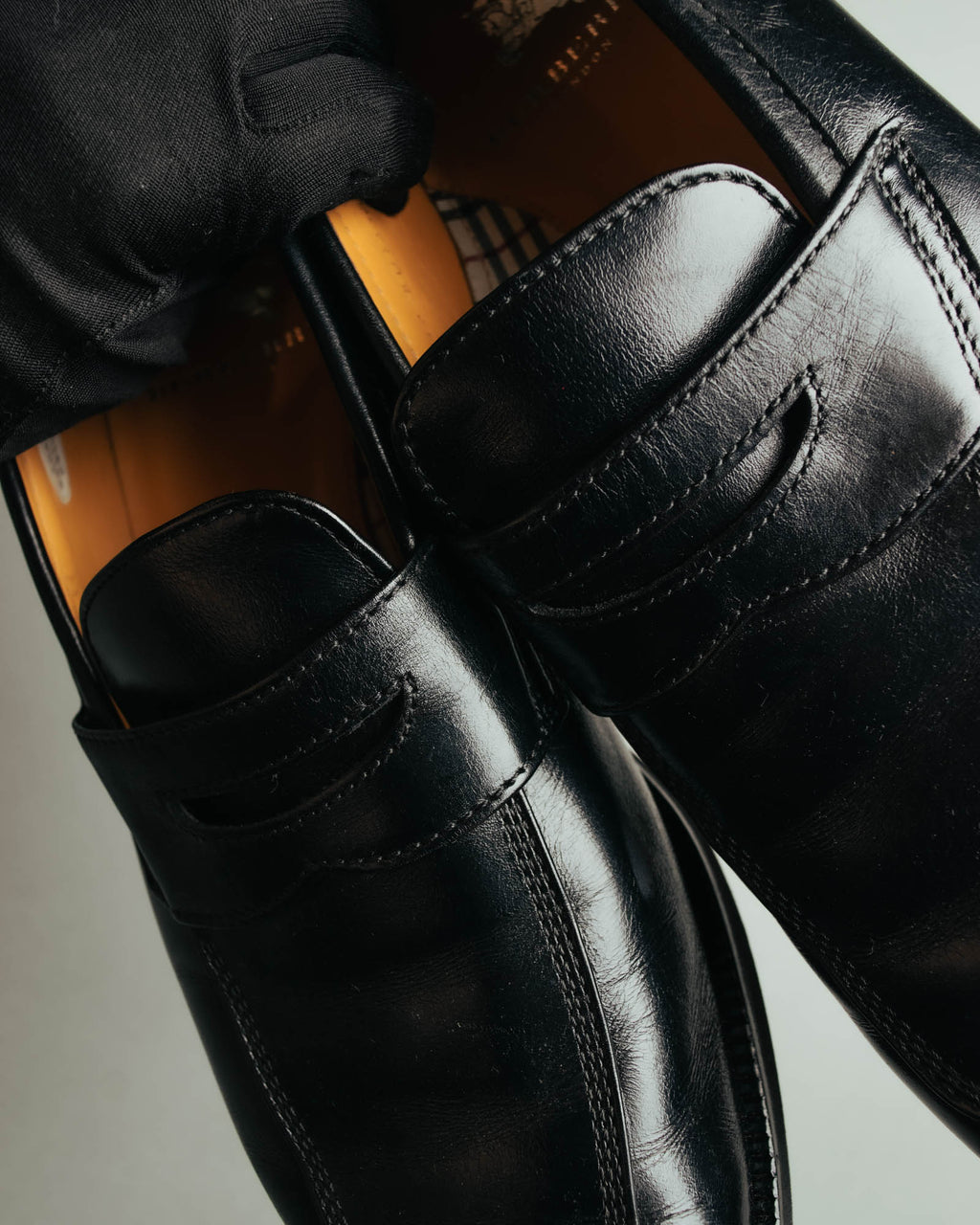 “Burberry London” 00’s-10’s Black leather penny loafers