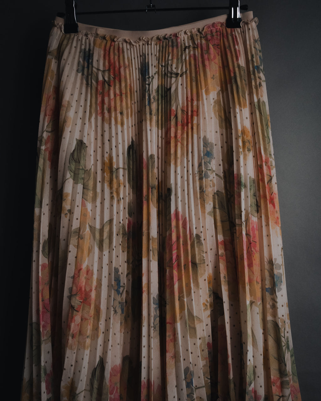 "RED VALENTINO" 19-20’s Floral pleated skirt with tulle hem