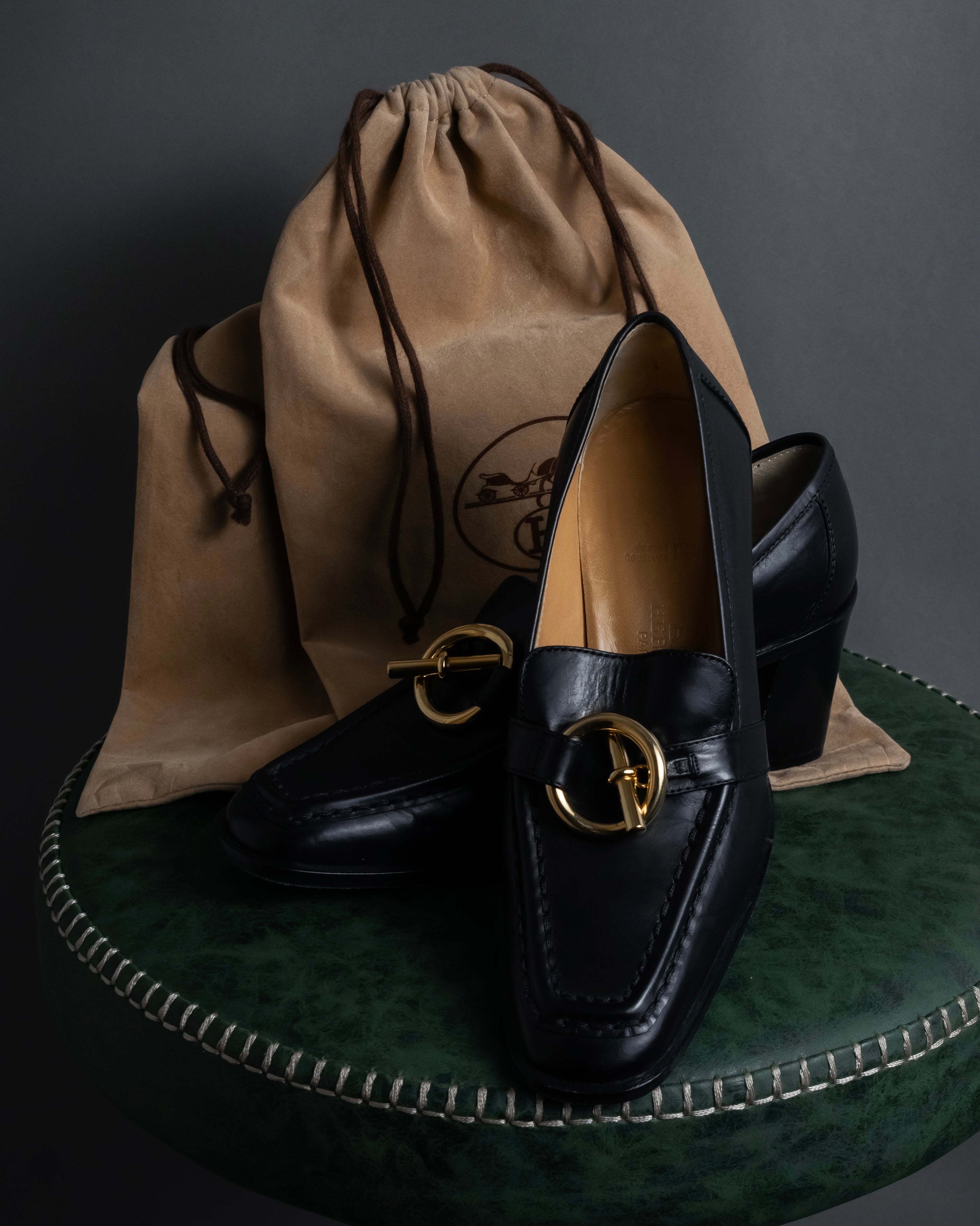 -MOOD Christmas Collection-
"HERMES" 90's-00's Gold buckle design heeled loafers