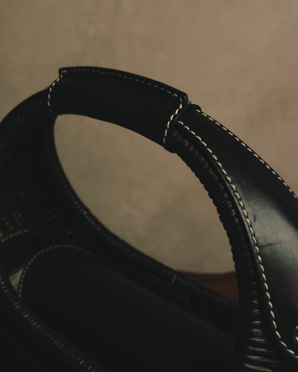-SPECIAL- “Salvatore Ferragamo” 90’s-00’s Woven leather half moon handle bag
