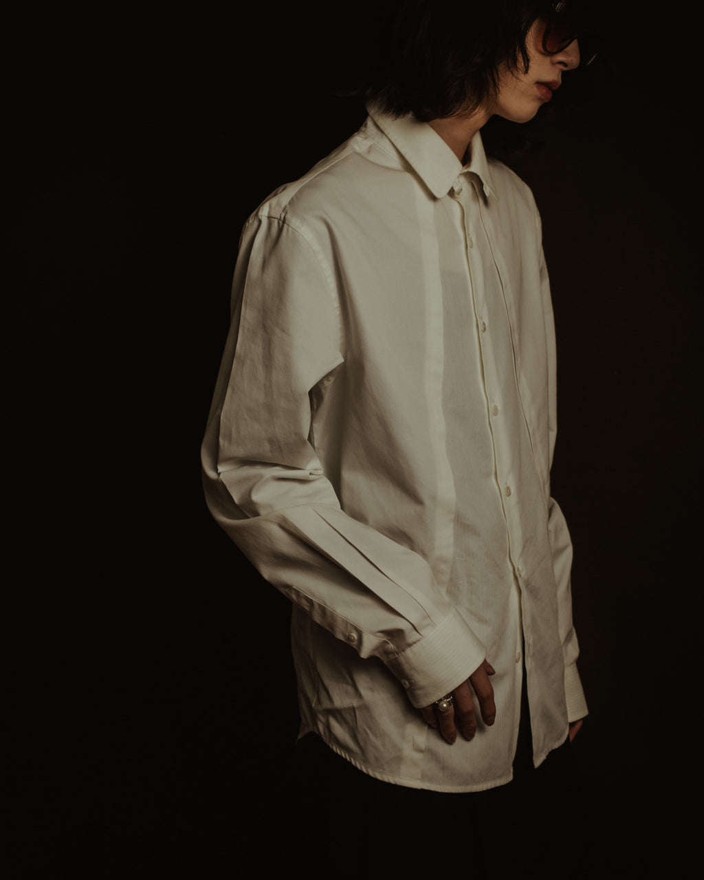 –SPECIAL– "BALENCIAGA" 2005-06’s Round collar chin tab paneled dress shirt