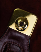 "GUCCI" Aristocratic crest charm suede shoulder bag