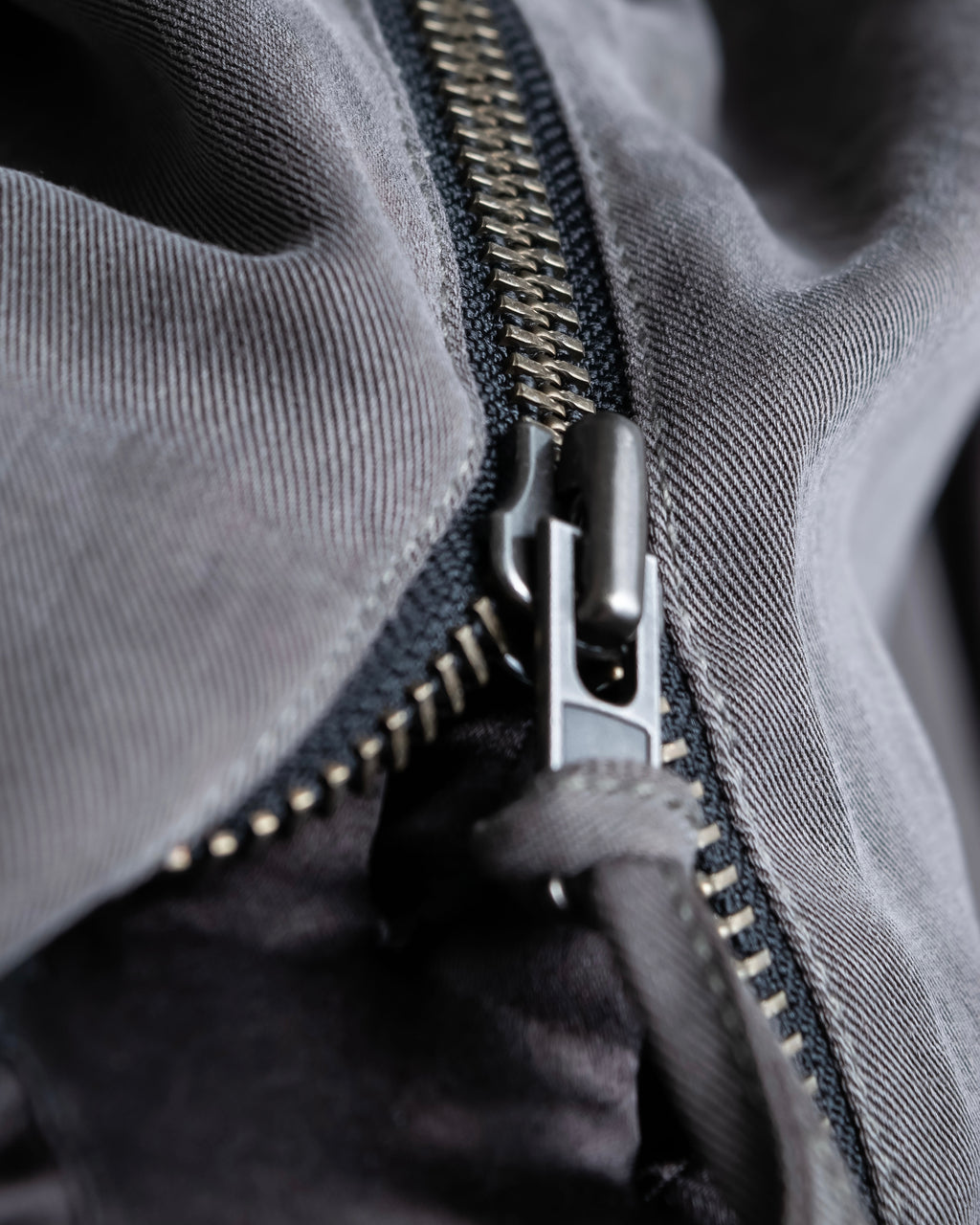 “DOUBLE STANDARD CLOTHING” Designed sleeve hooded middle coat