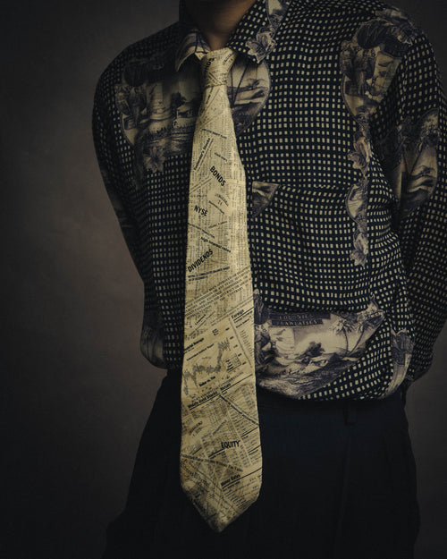 -MOOD MILLÉSIMES- 90’s-00’s financial newspaper print silk tie