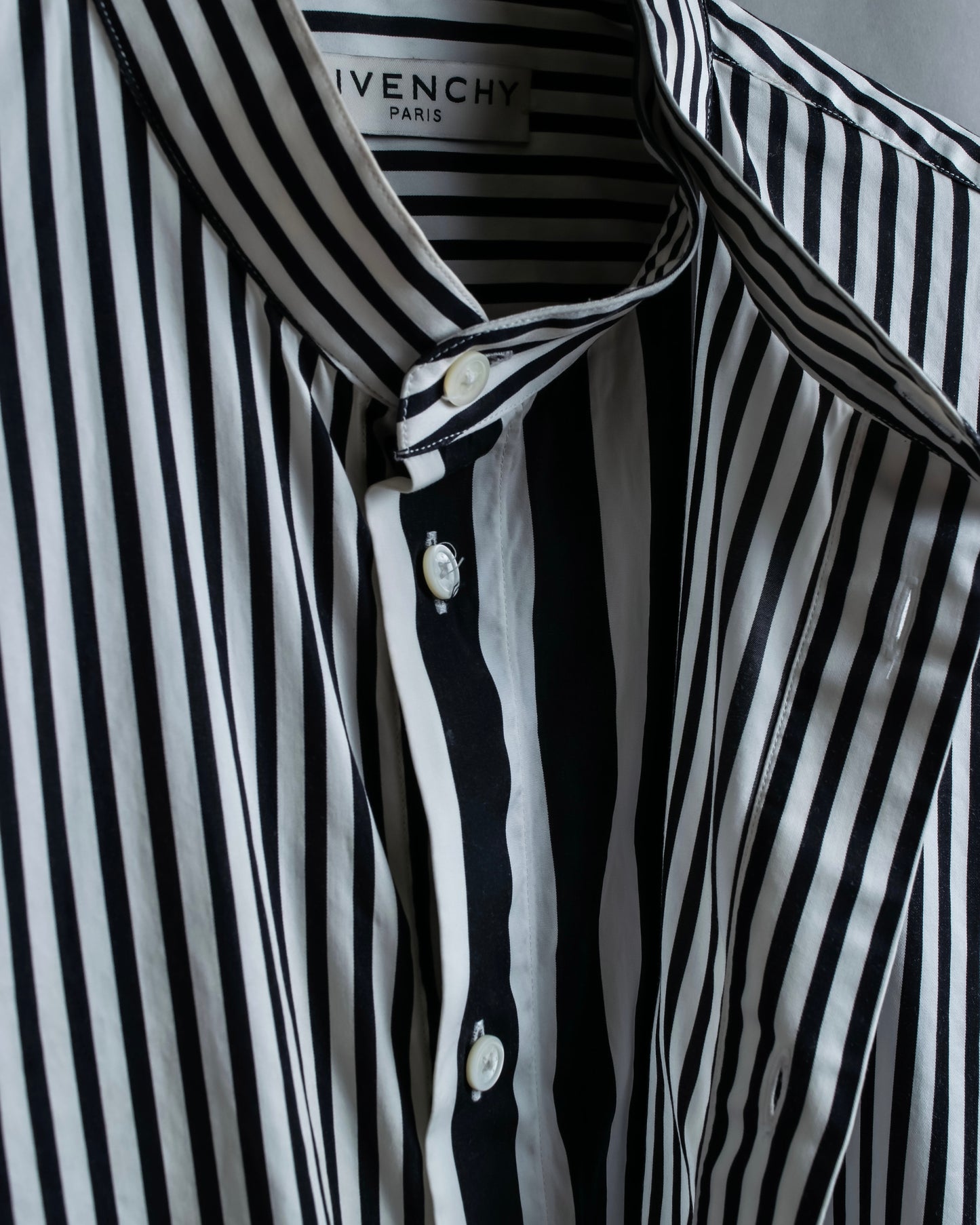 "GIVENCHY" Asymmetrical stripe pattern different thicknesses shirt