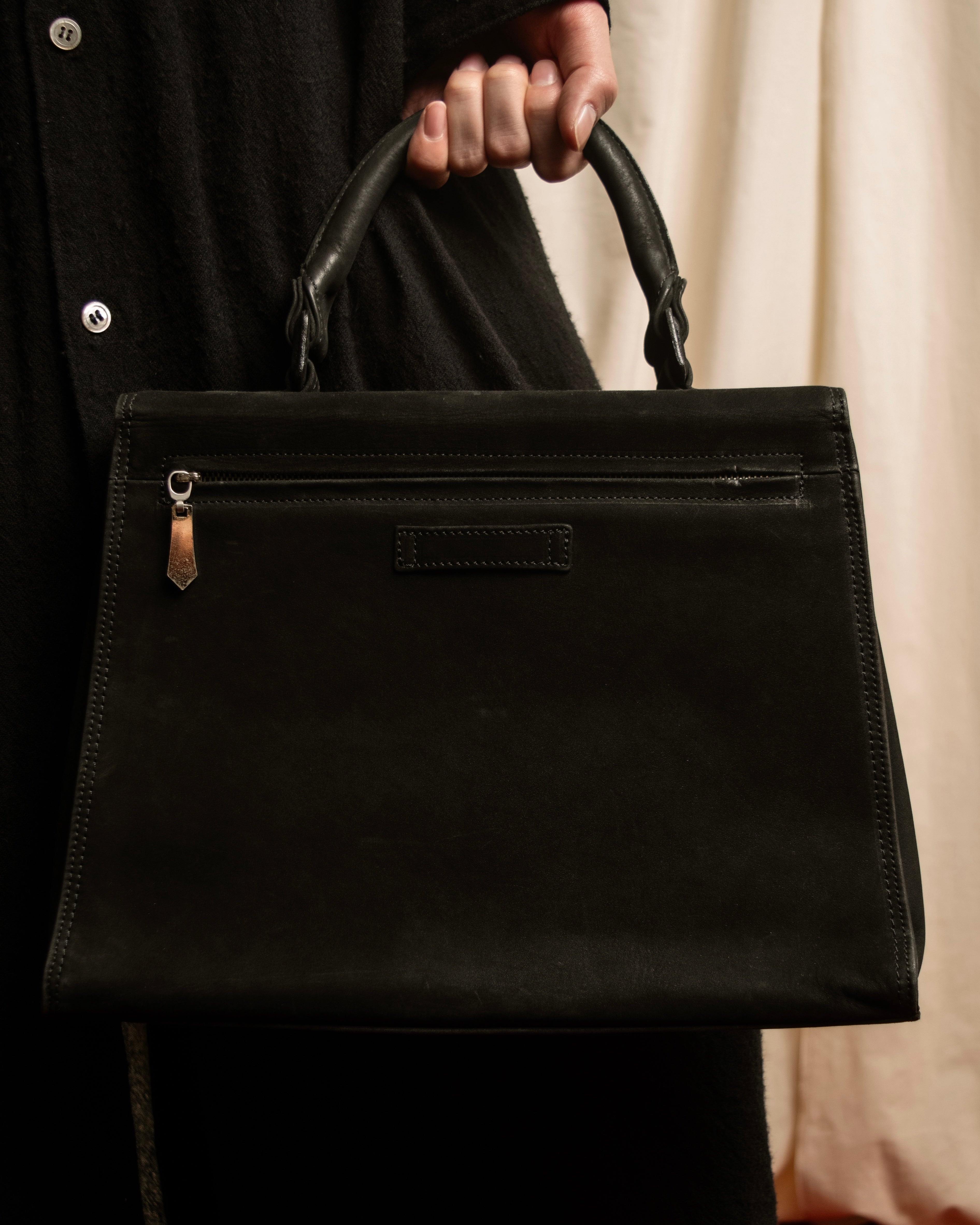 "JEAN PAUL GAULTIER" Front clasp design suede leather hand bag