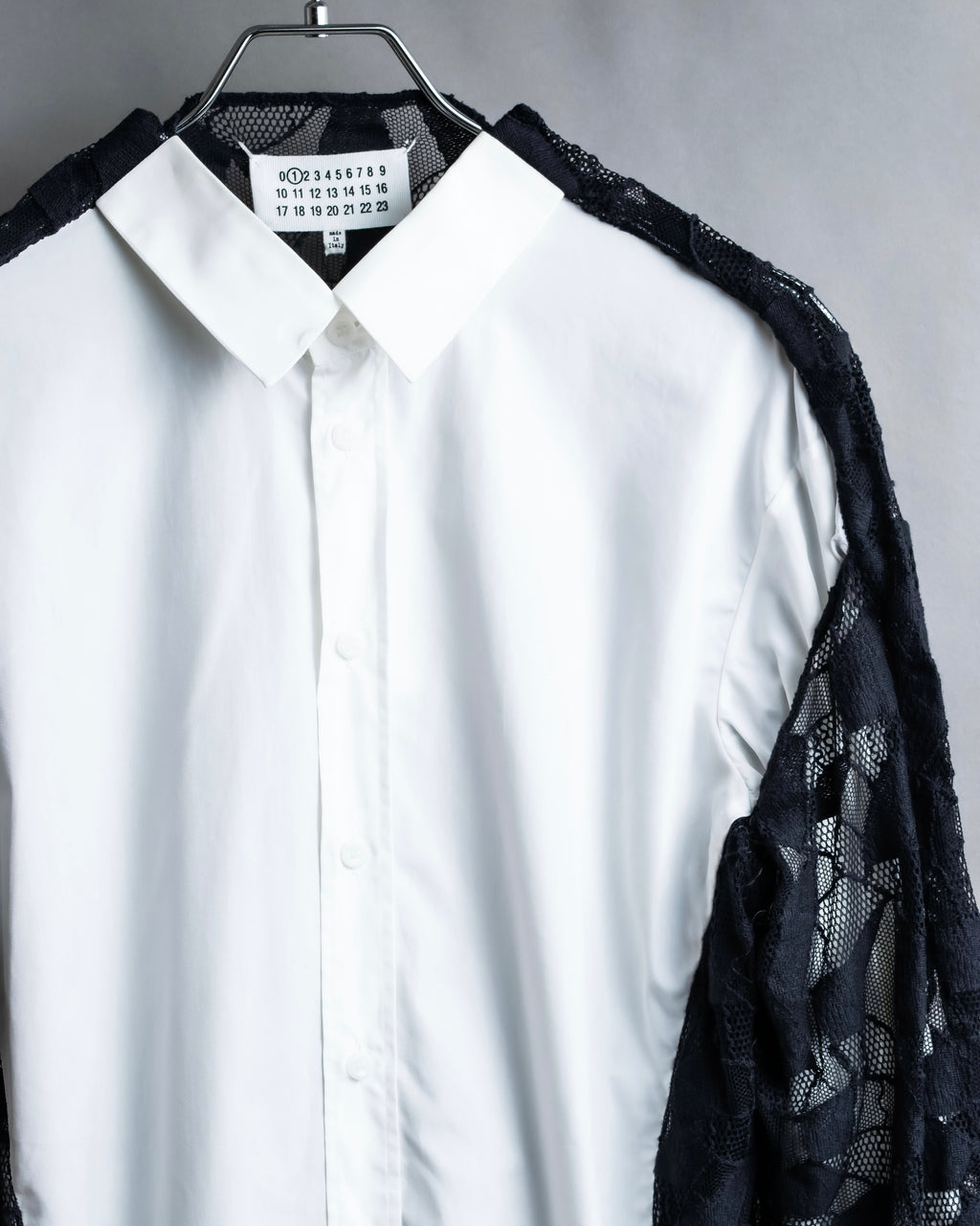 “Maison Margiela 20SS”  Back lace attached design shirt