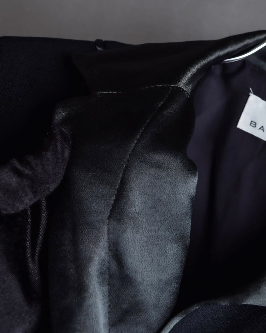 "BALENCIAGA La Mode" Satin-switched piping design tailored jacket