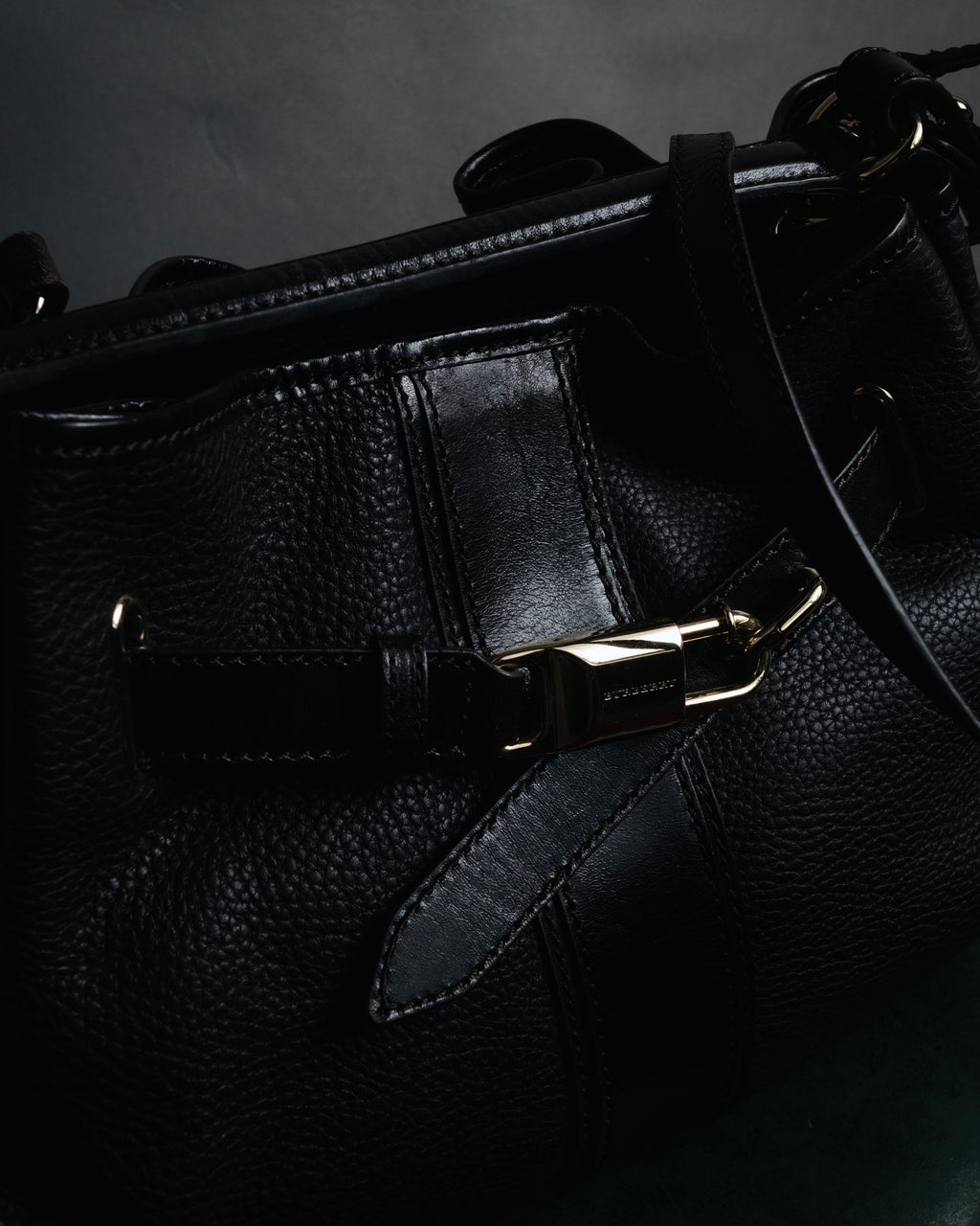 "BURBERRY" 09’s-18’s Leather bucket house check lining bag