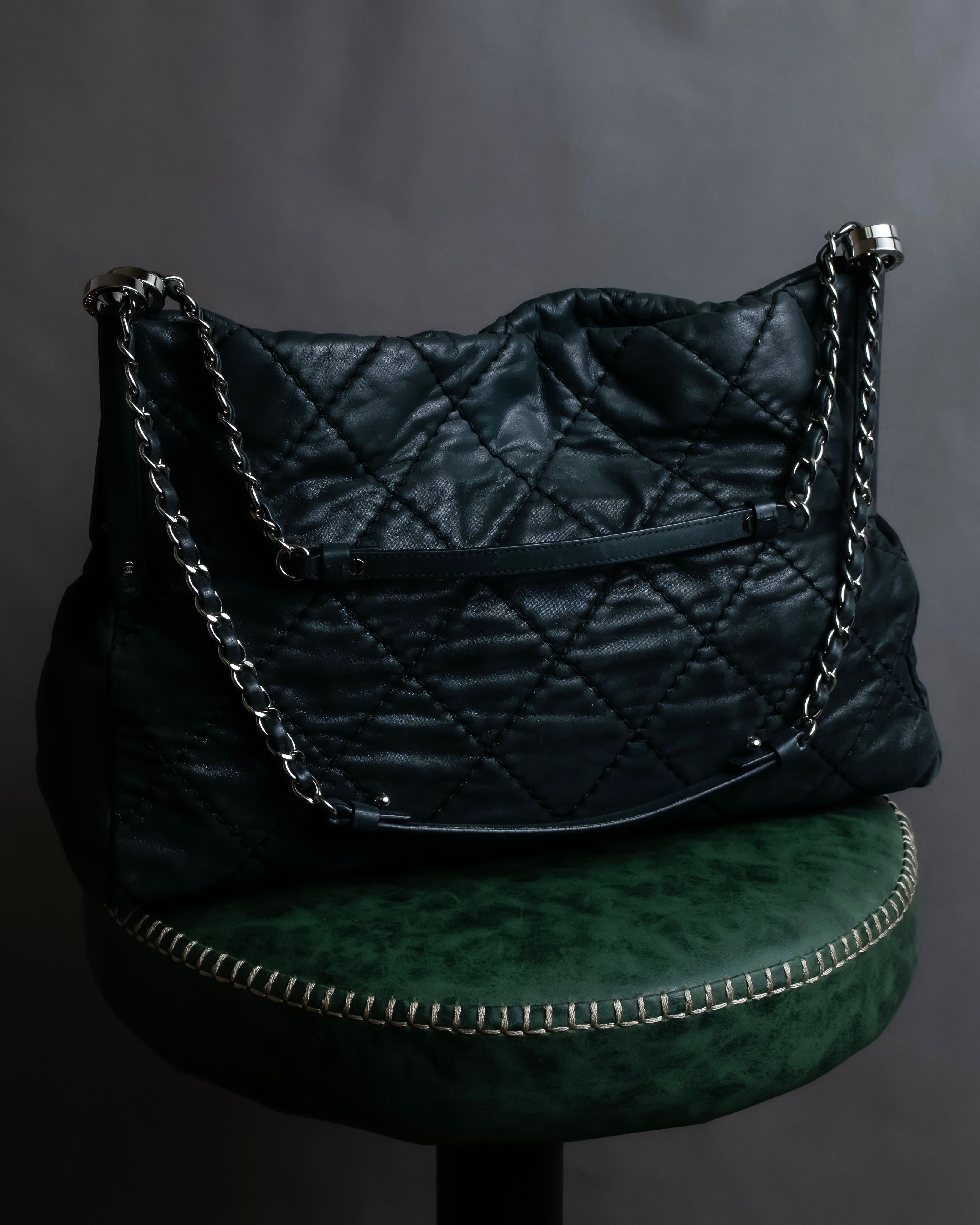 "CHANEL" Karl Lagerfeld design Matelasse chain Black shoulder bag