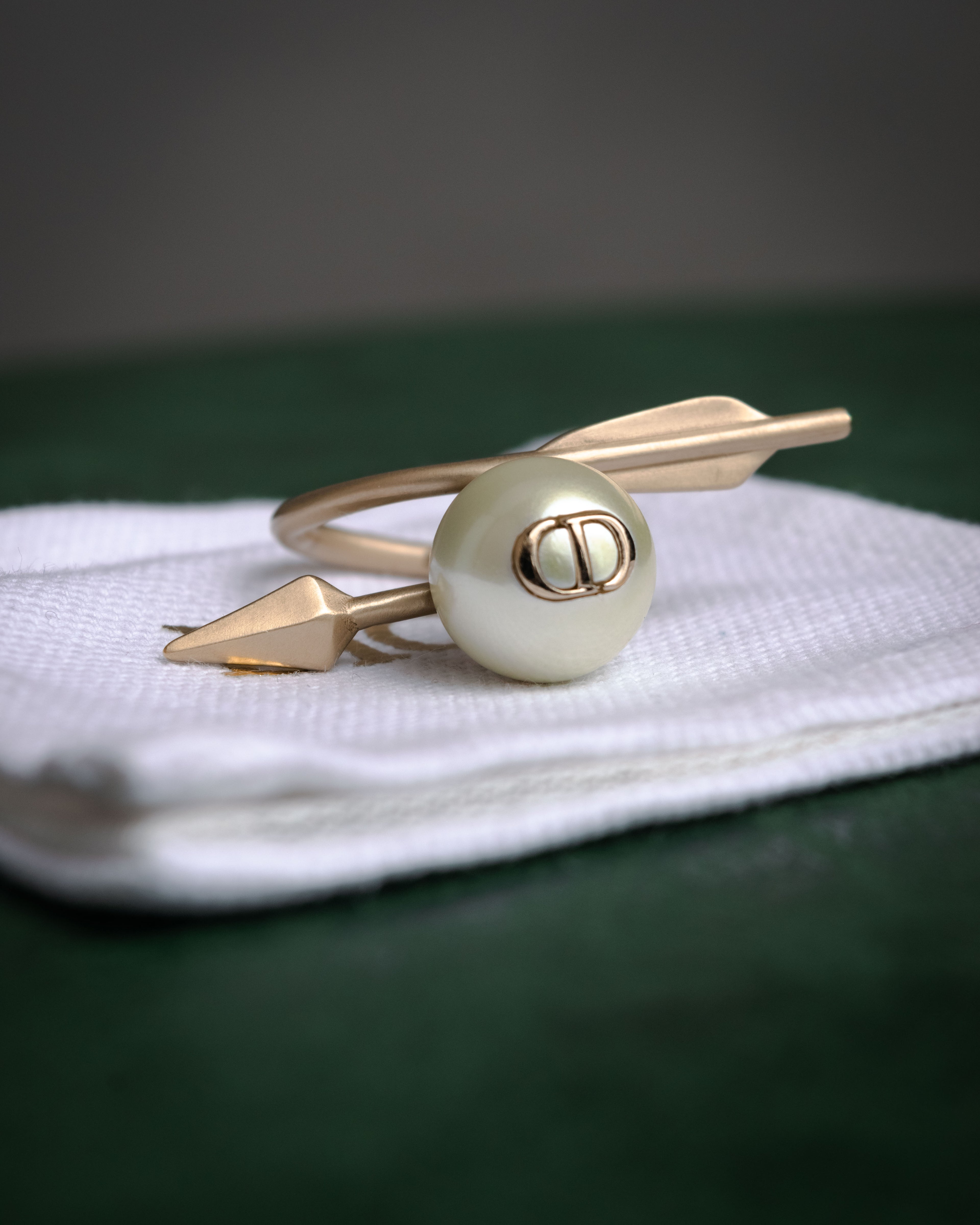 –SPECIAL– “DIOR” 2017-present Arrow pearl CD open ring