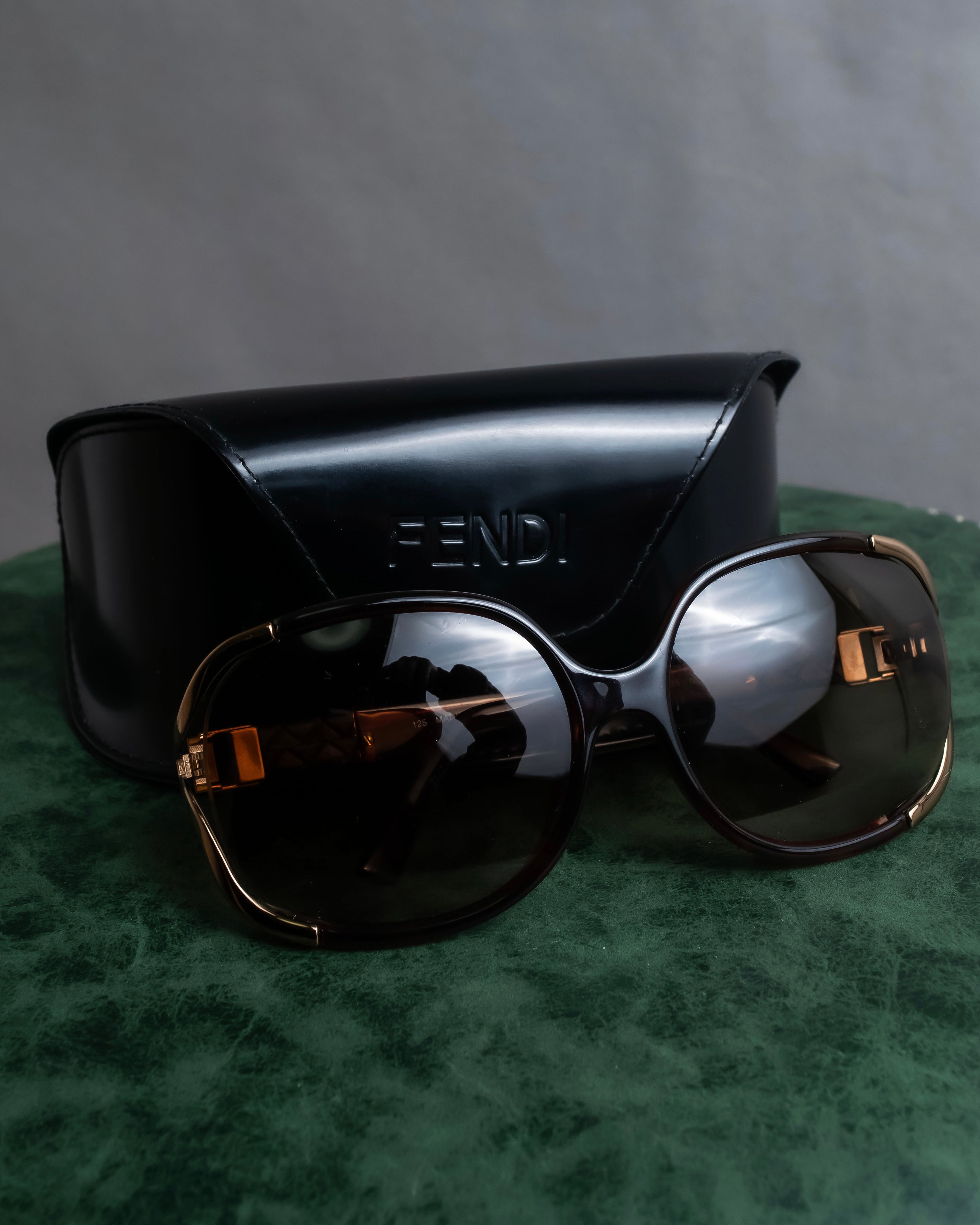 "FENDI" Oval frame tortoiseshell sunglasses