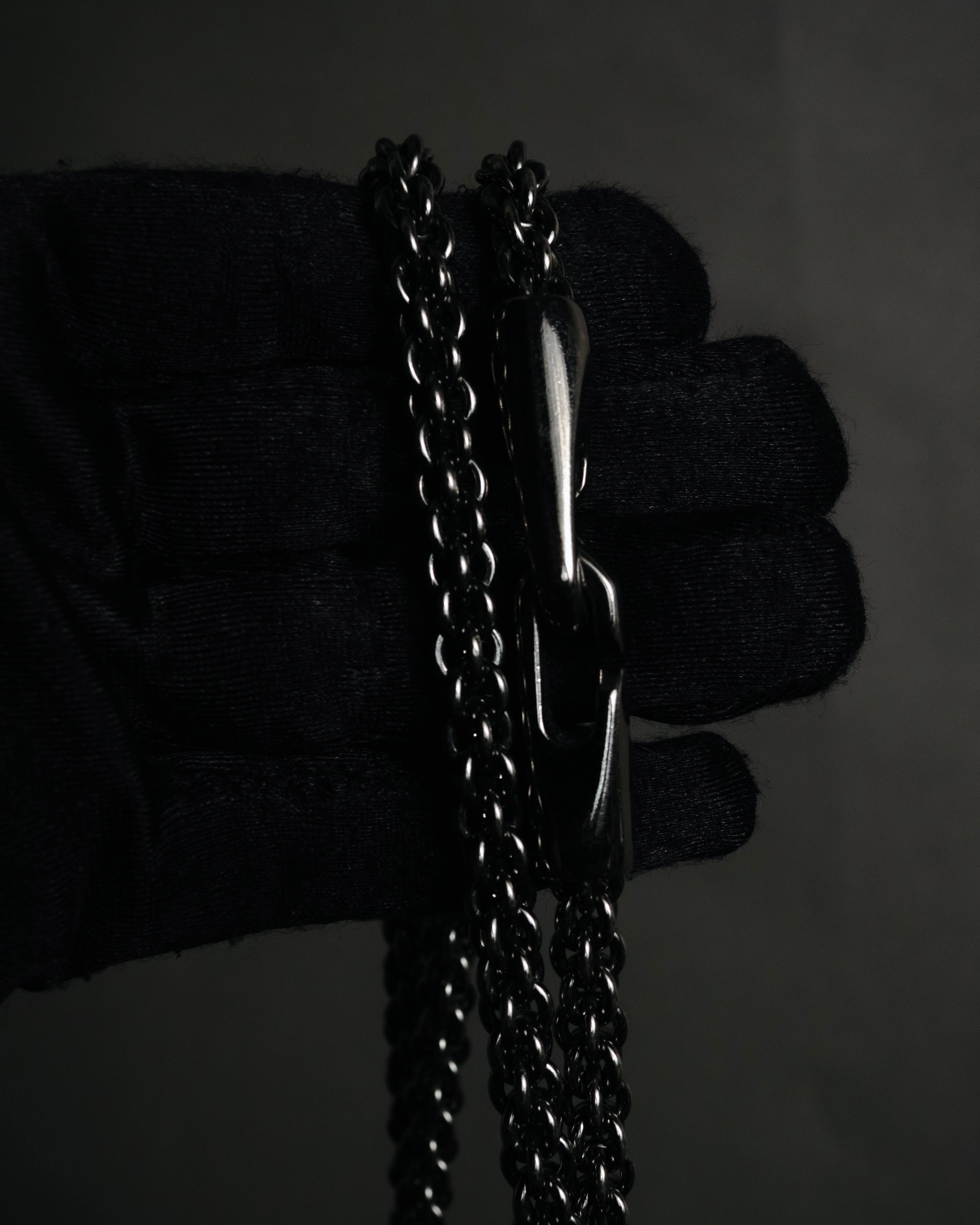 –SPECIAL– "VALENTINO GARAVANI" 2010’s Noir rockstud exotic patchwork chain bag