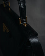 –SPECIAL– "Valentino Garavani"
1985-95 Croc embossed trapezoid top handle bag