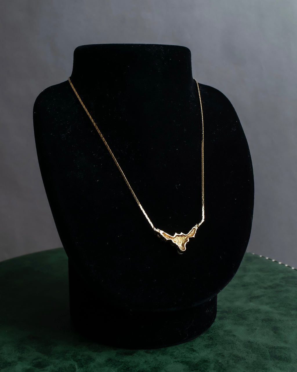 "Christian Dior" Pearl &amp; rhinestone bijou design vintage necklace