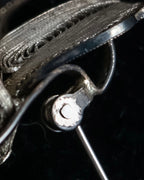 "Vintage petal motif broach"