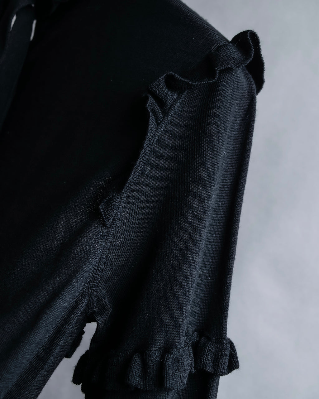 "VALENTINO" Ruffle＆lace design black knit