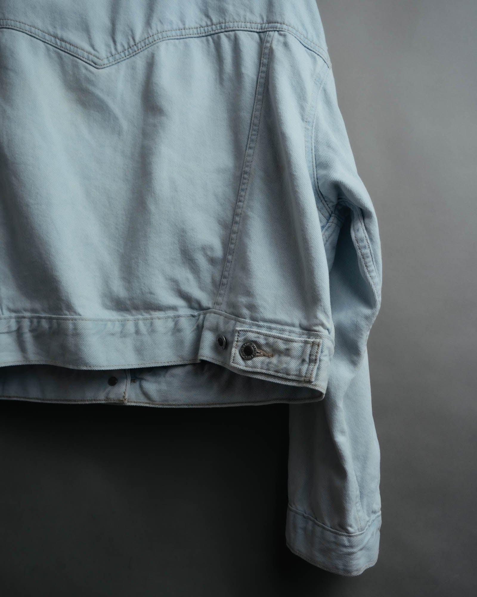 -MOOD MILLÉSIMES- “Levi’s SilverTab” 2010’s-20’s silvertab cropped light wash denim jacket