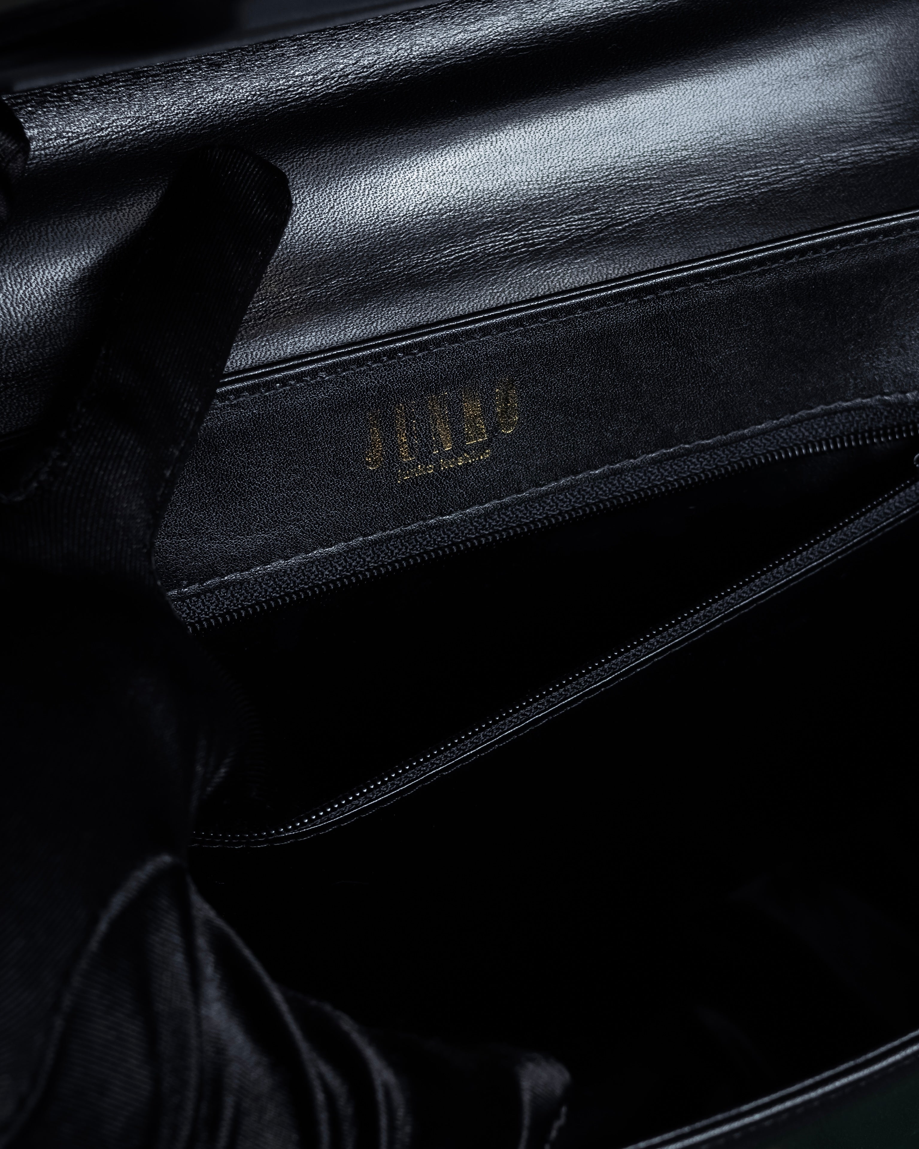 "JUNKO KOSHINO" Geometric motif design 2-way leather shoulder bag