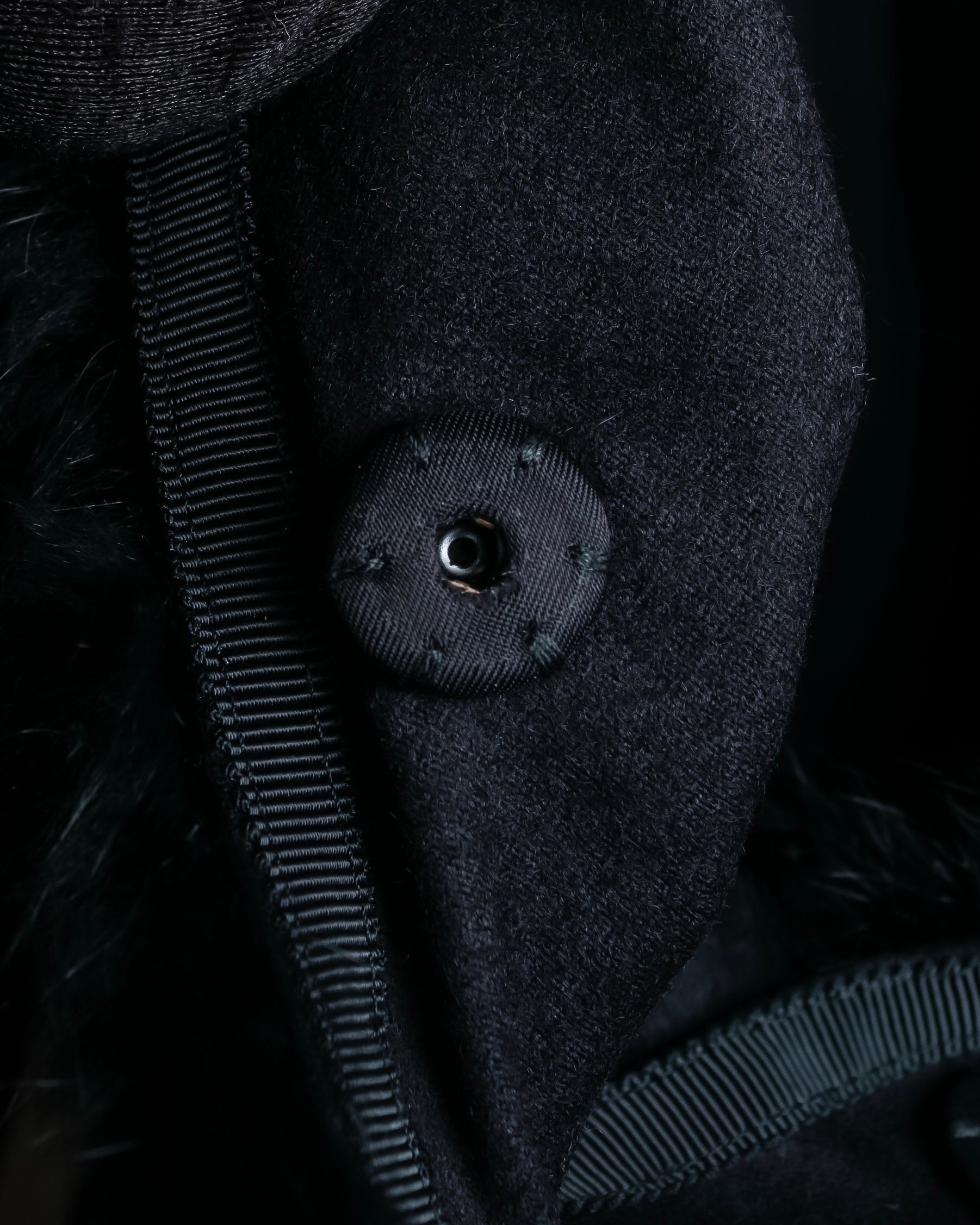 "Alexandar McQueen" Fur trimmed design shaped tailored jacket