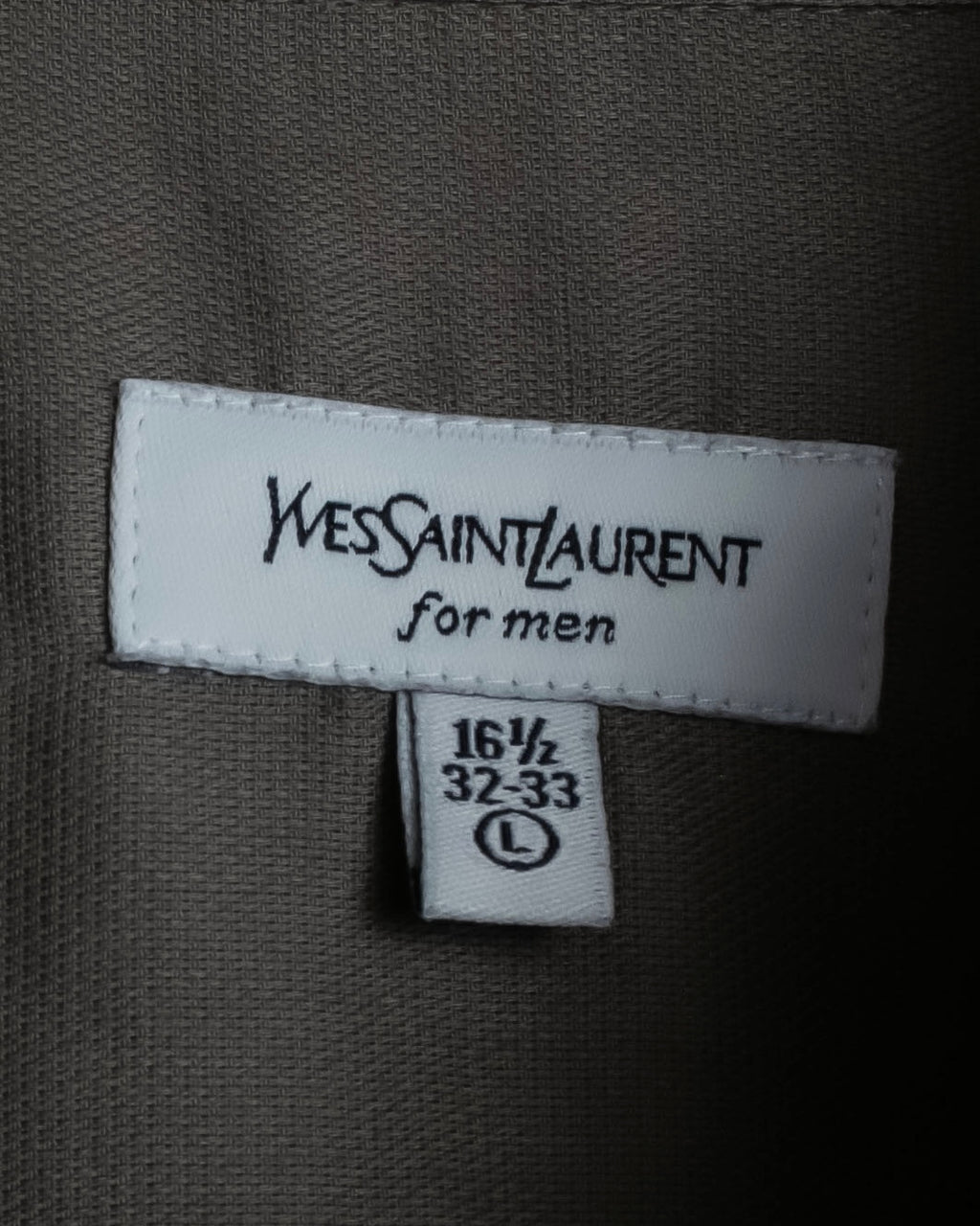 "YVES SAINT LAURENT for men"
Grayish khaki color oversized shirt