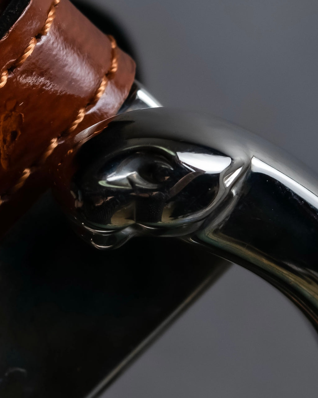 "Cartier" Bis motif design buckle leather belt