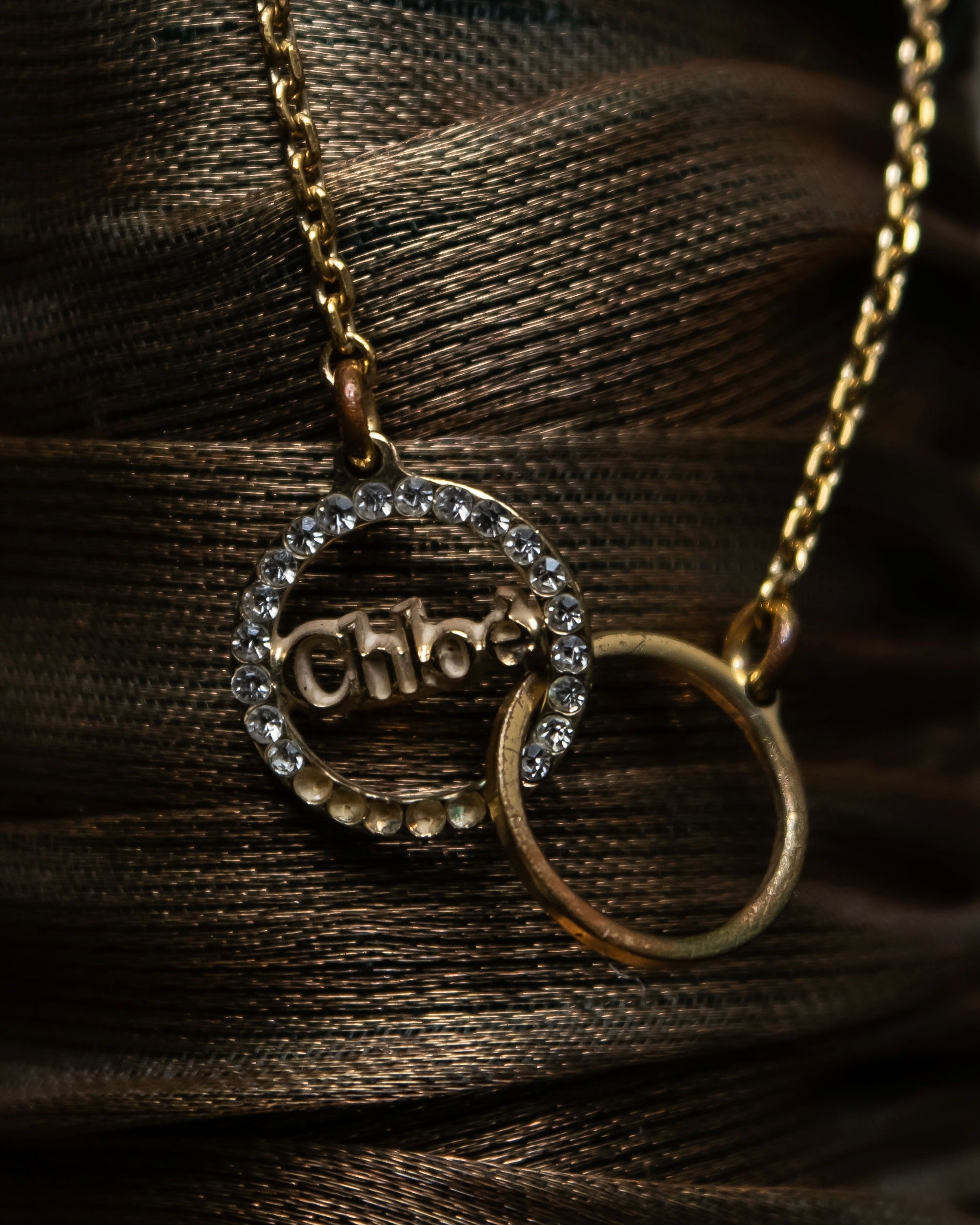 “Chloé” jewelry attached double ring necklace