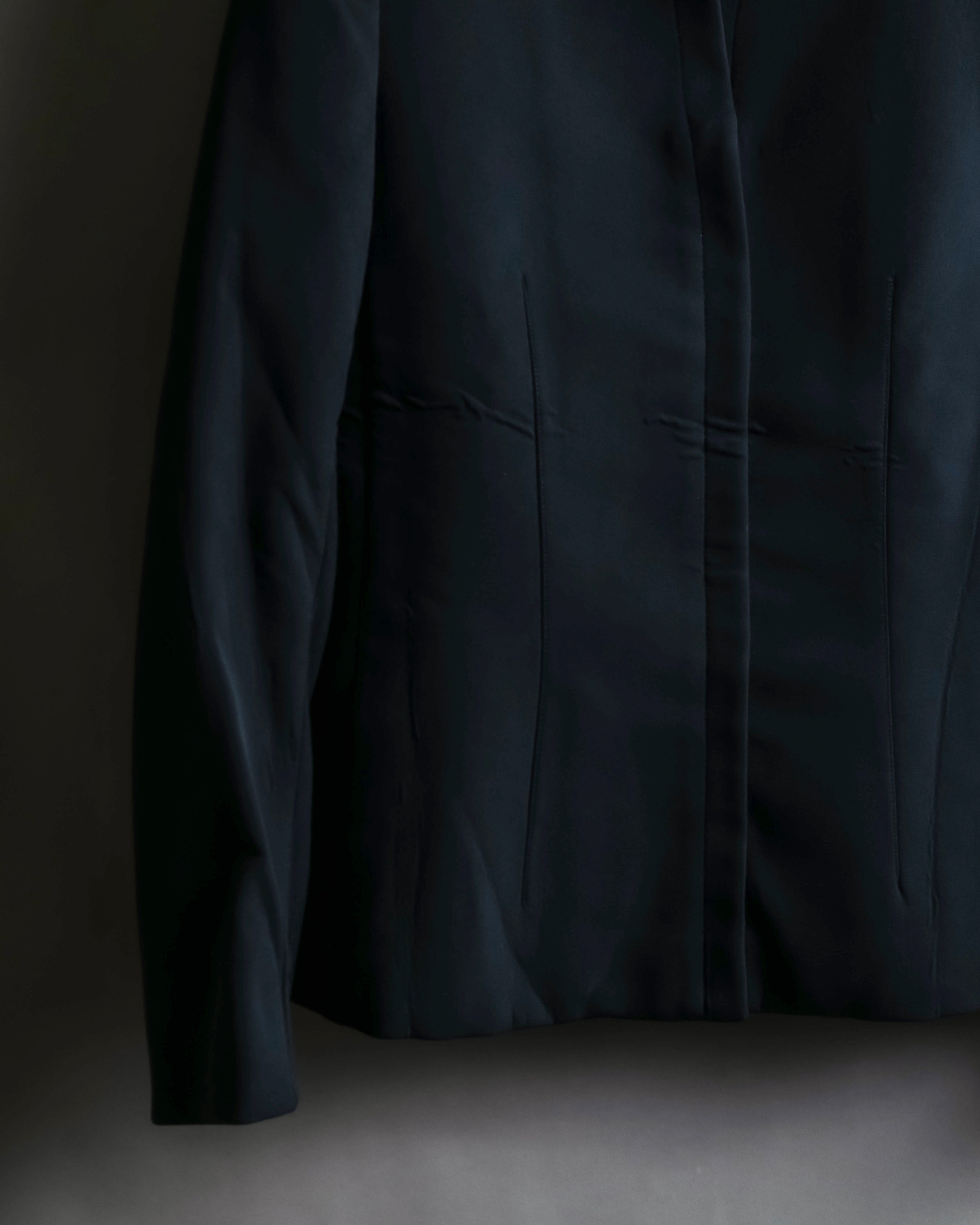 "PRADA" Waist shaped zipper jacket