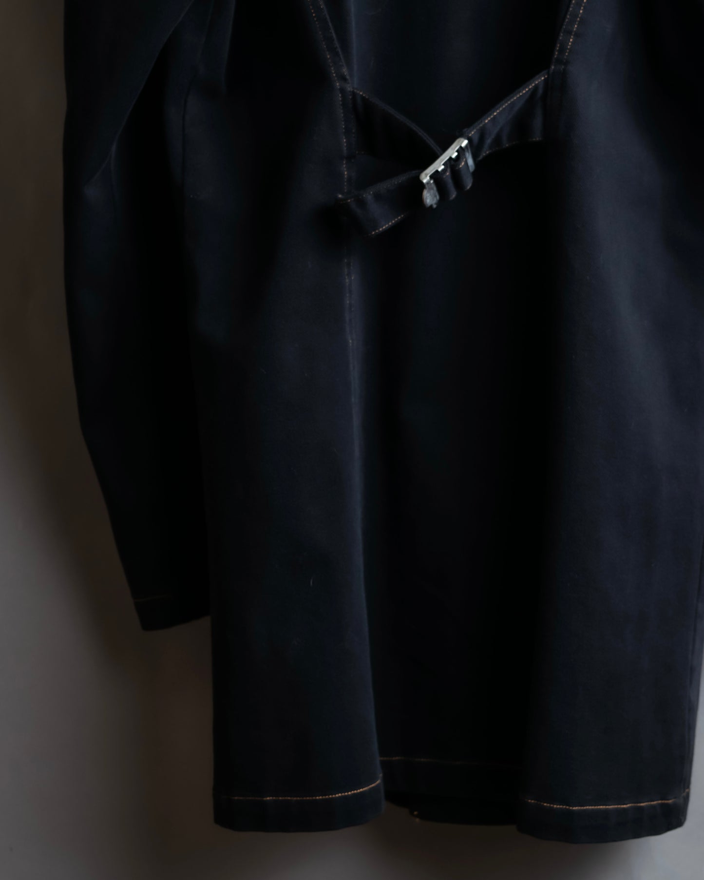 "JEAN PAUL GAULTIER JEANS"
Military detail stitching denim coat