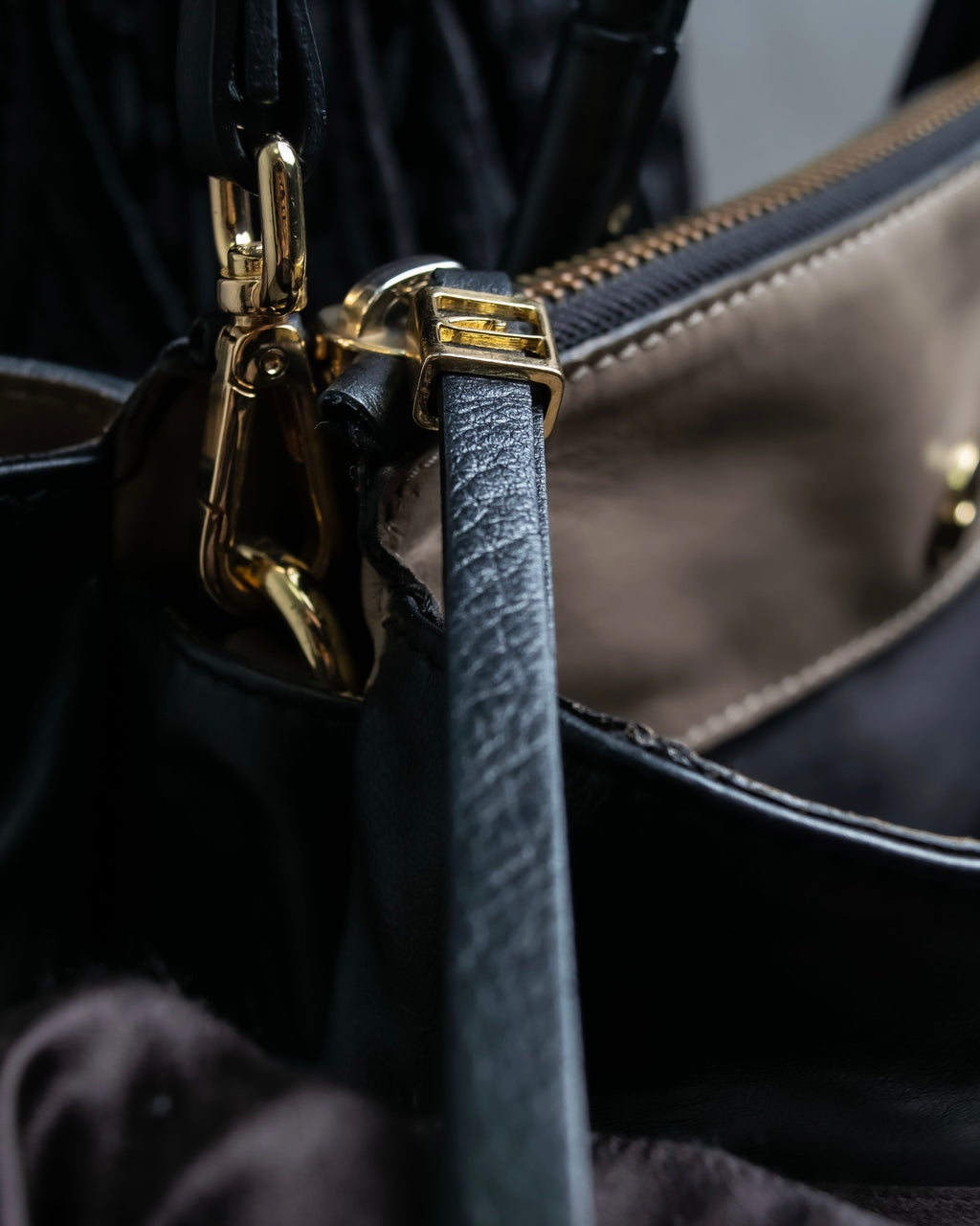 "GIANNI CHIARINI" High quality leather 2way shoulder bag