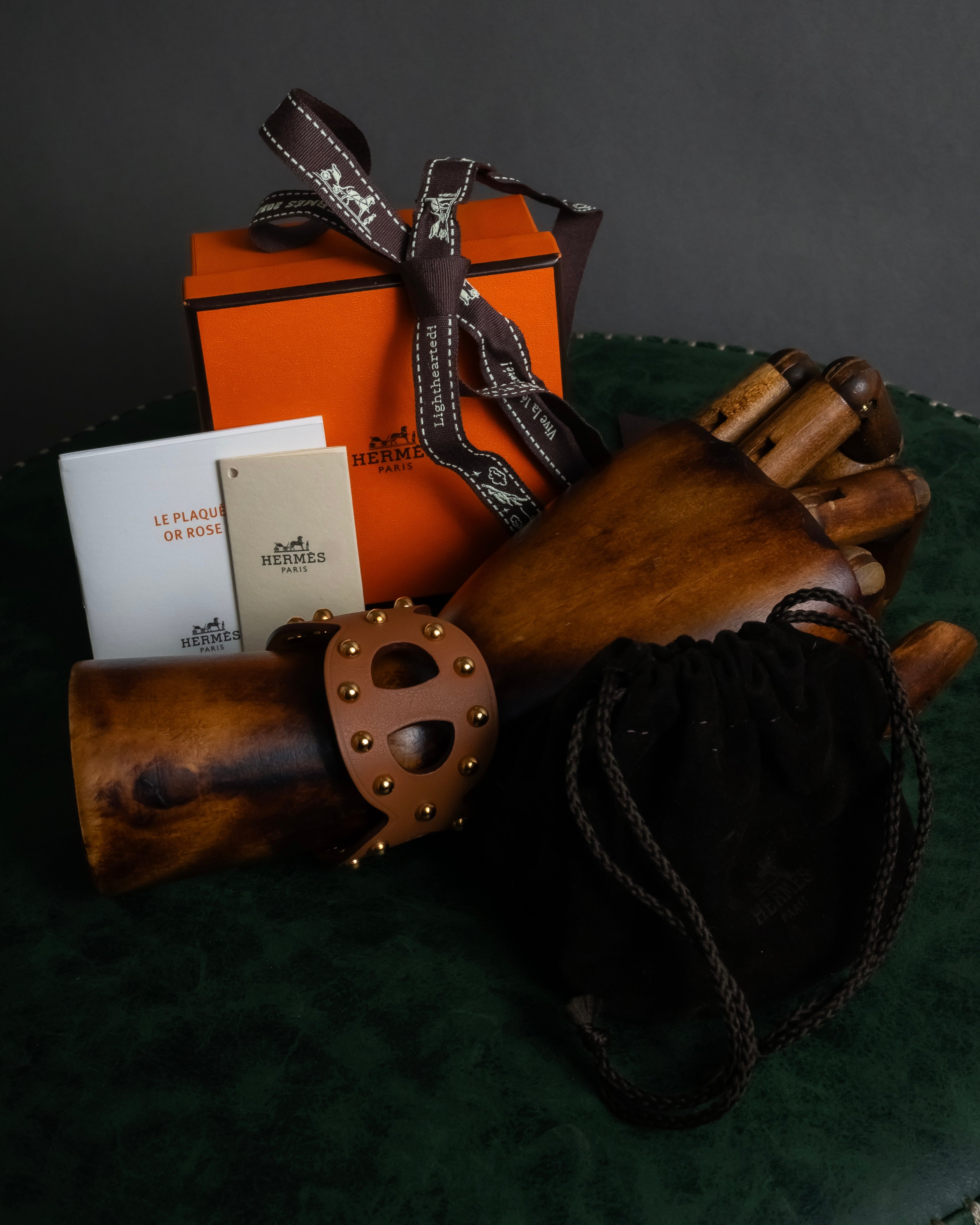 "HERMES" Chaine d'Ancre motif studs leather bracelet