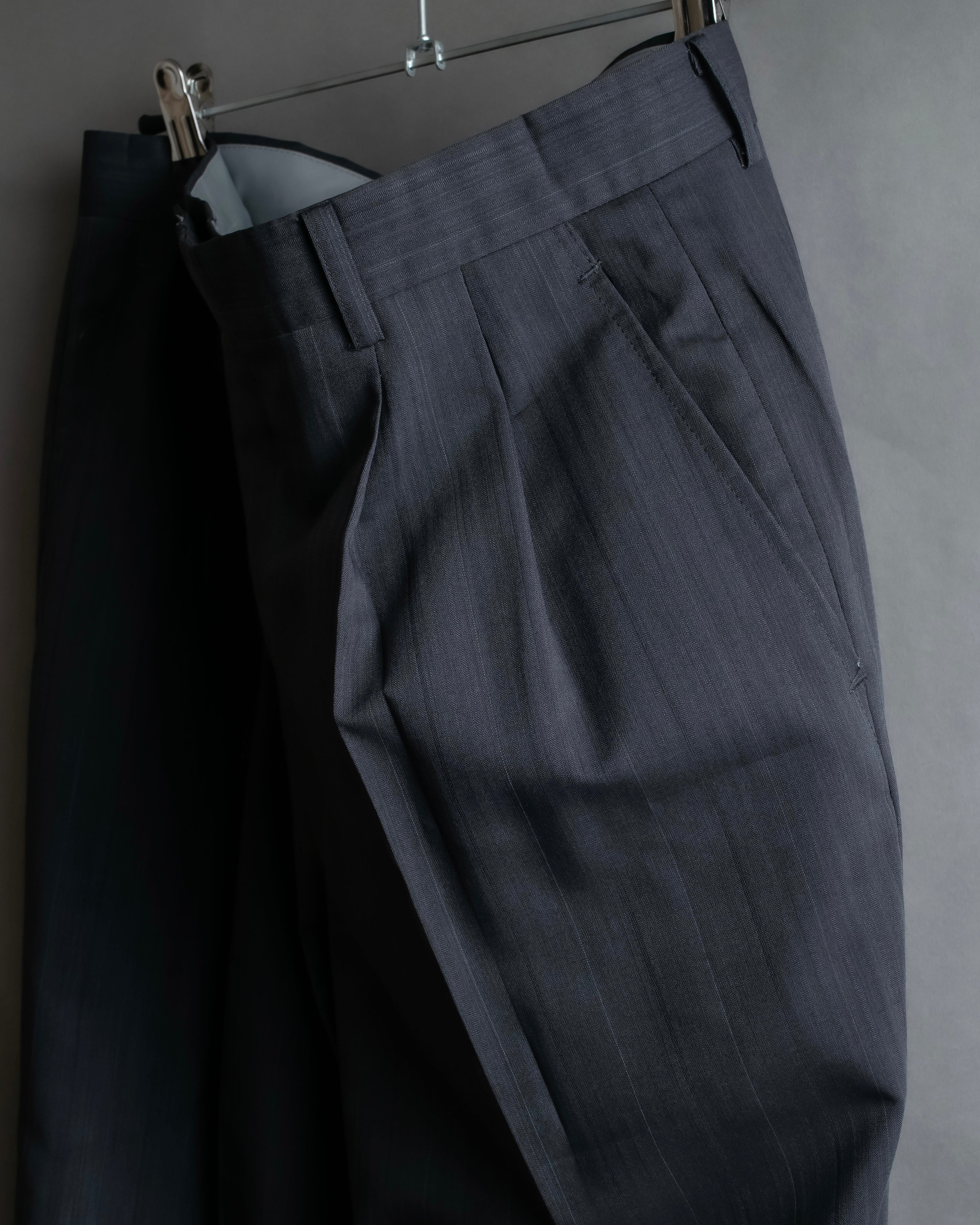 "CHRISTIAN DIOR MONSIEUR" Shadow stripe pattern classical formal detail set up