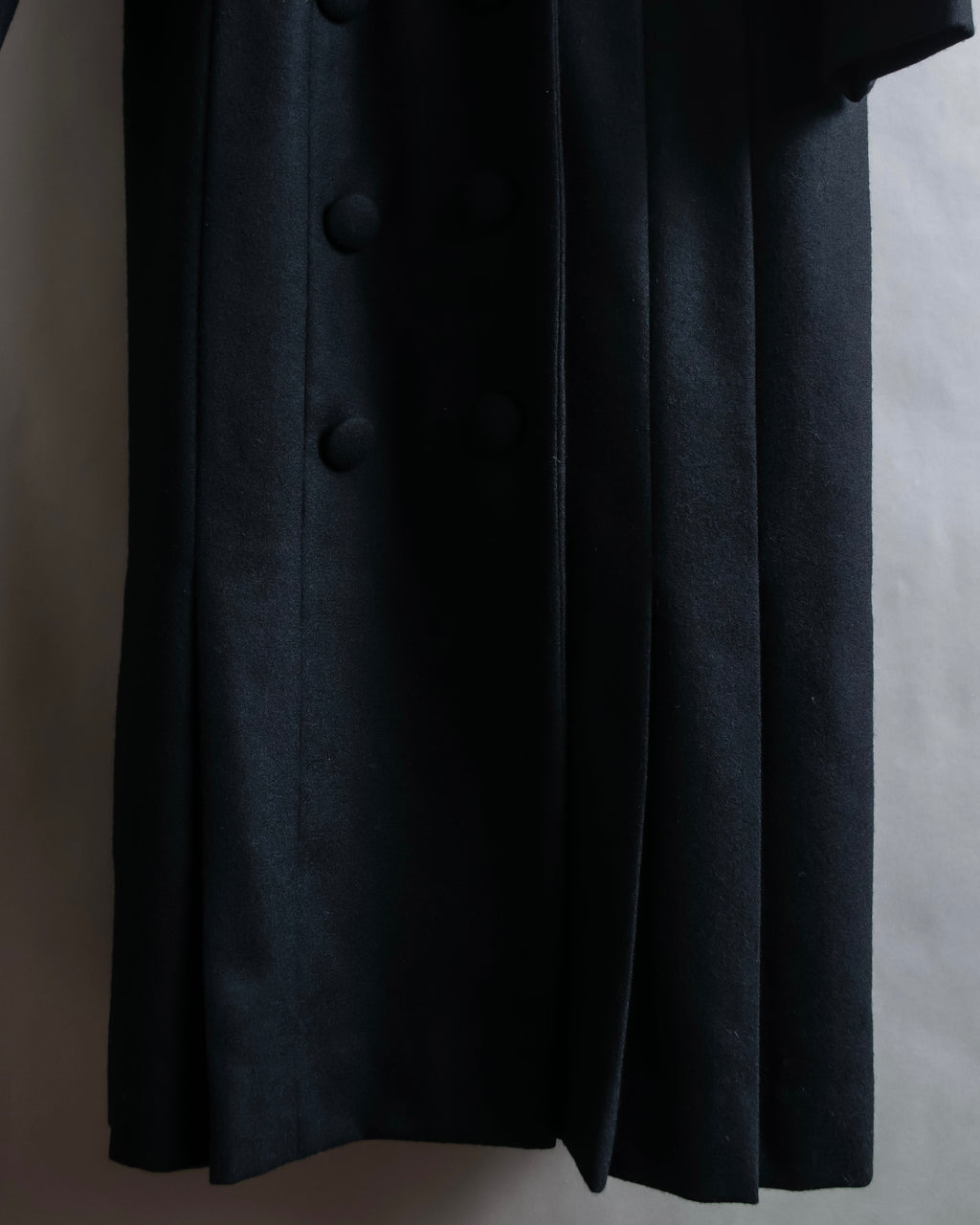 Tight-waisted wool shirt and black coat
