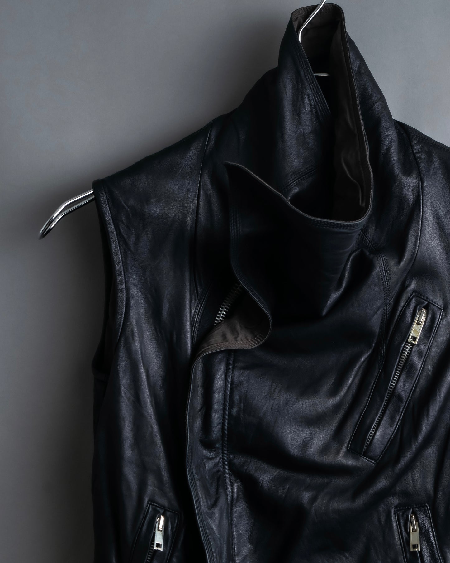 "Rick Owens" 100% lamb leather high neck sleeveless jacket