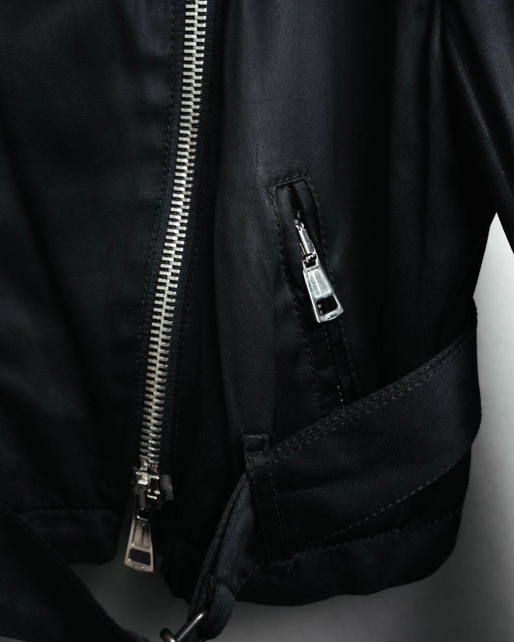 -SPECIAL- “ANN DEMEULEMEESTER” Pre-2012 asymmetric cropped satin biker jacket