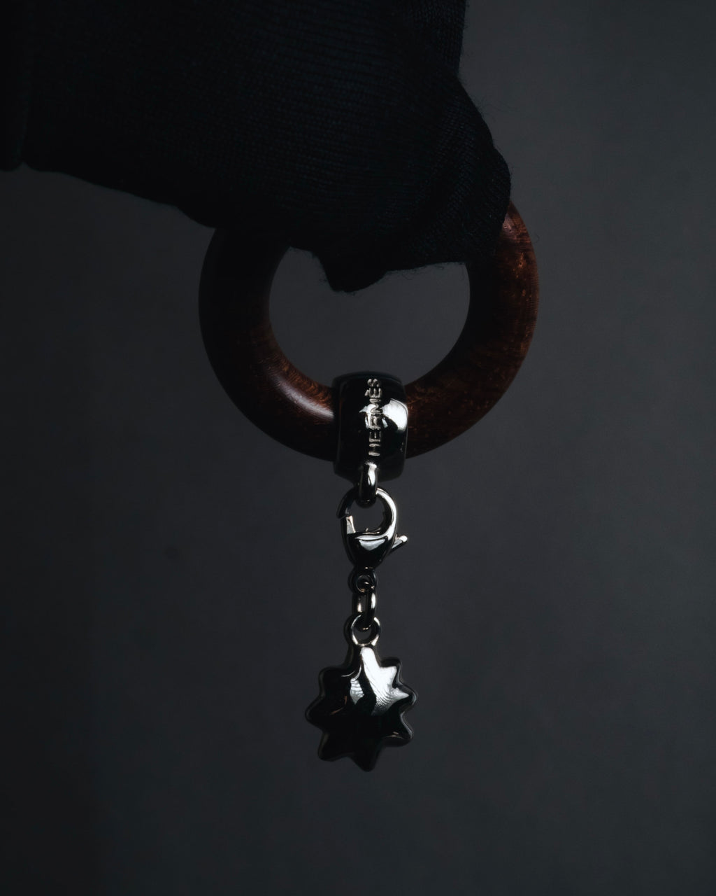 "HERMES" 90’s sculptural wooden charm ring