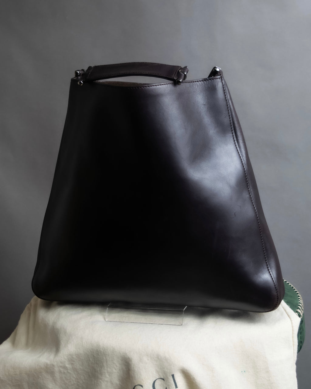 "GUCCI" Metal handle detail brown leather bag