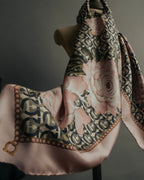 "Salvatore Ferragamo" 90's-00's Elegant floral silk scarf