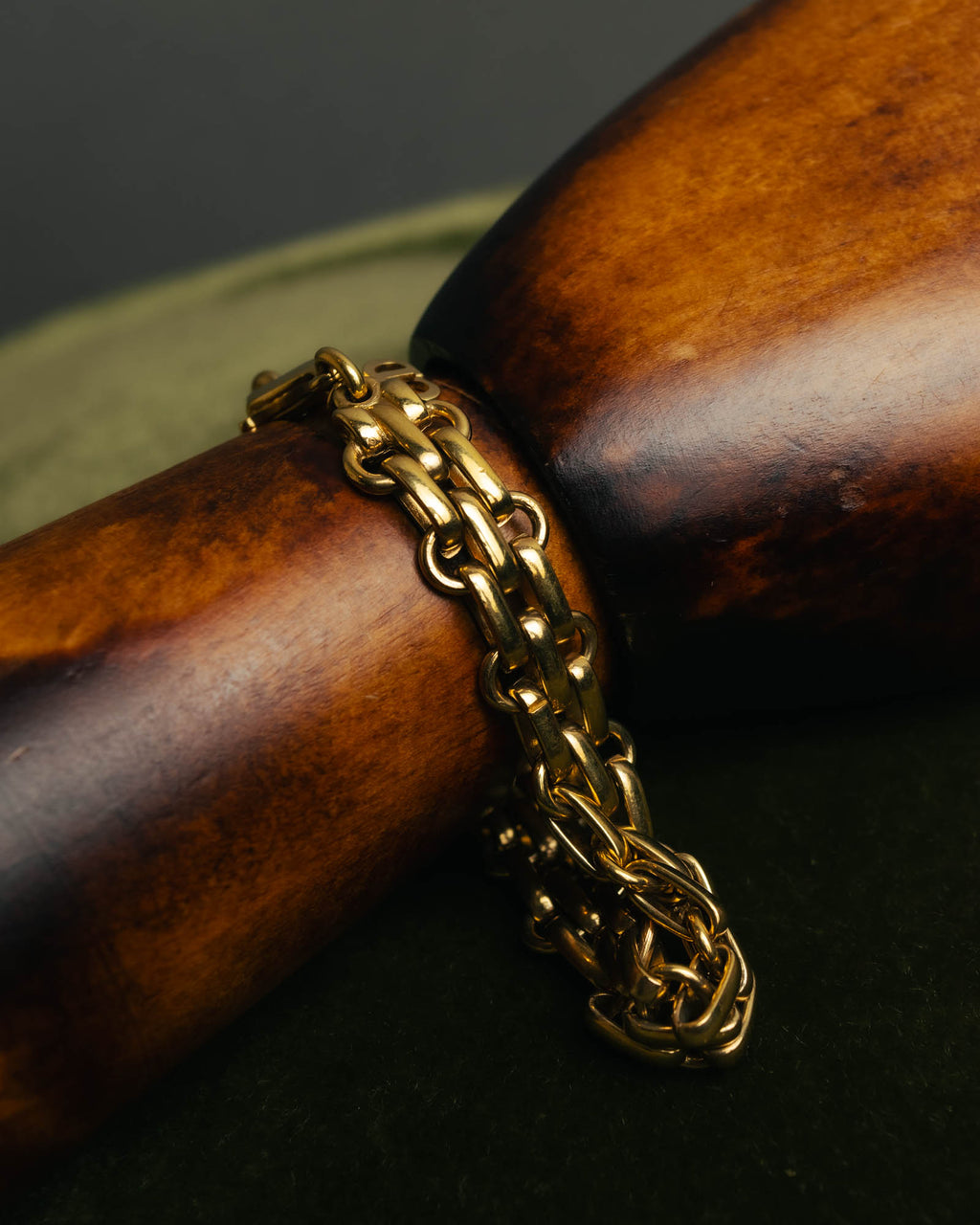 "Christian Dior" 80's-90's Gold-tone chain bracelet