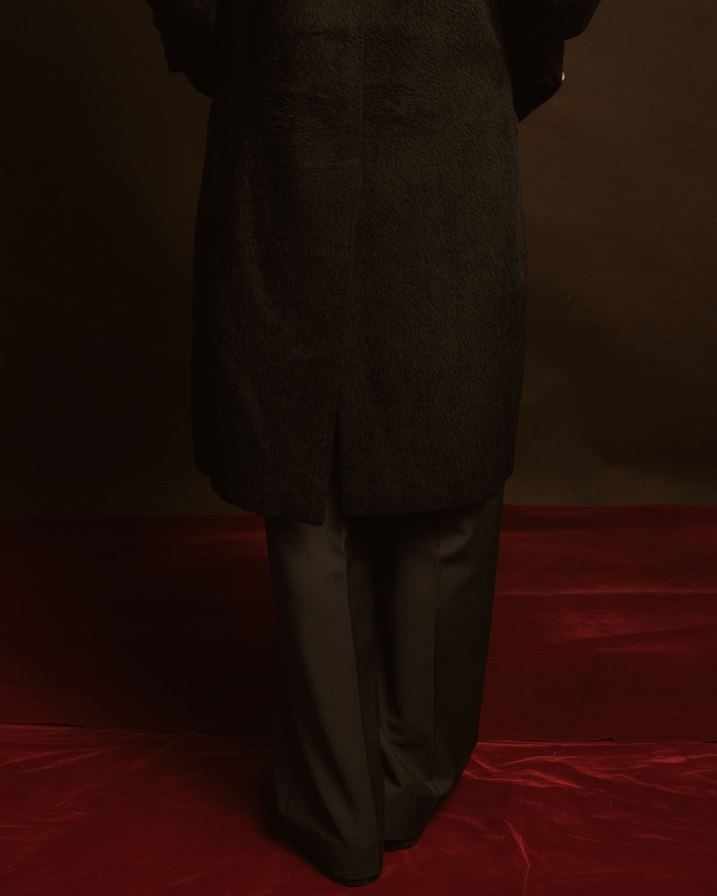 –SPECIAL– "GUCCI" 09-12’s Classically tailored llama-blend Chesterfield coat