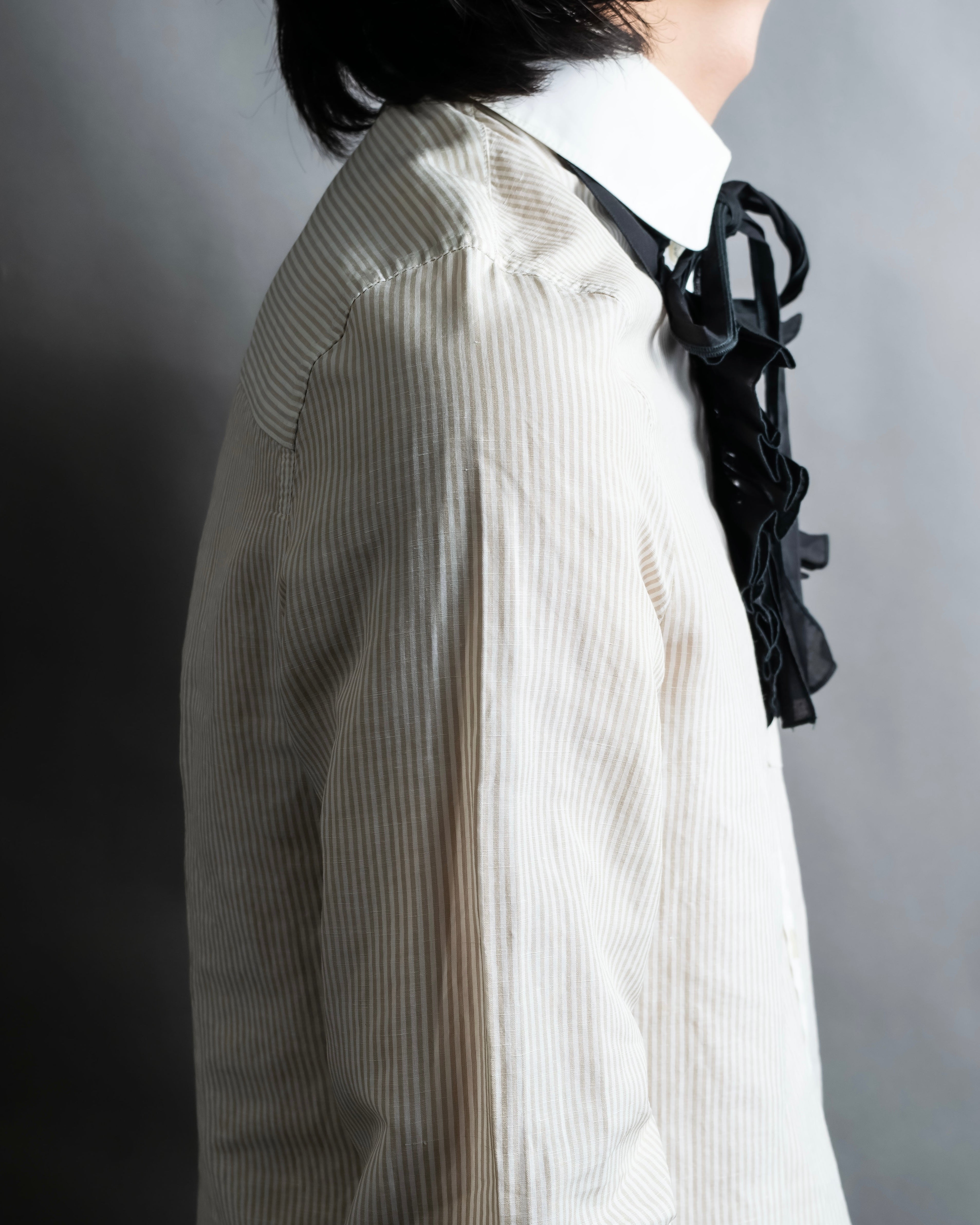 "LOUIS VUITTON" Ribbon frill design regular collar shirt