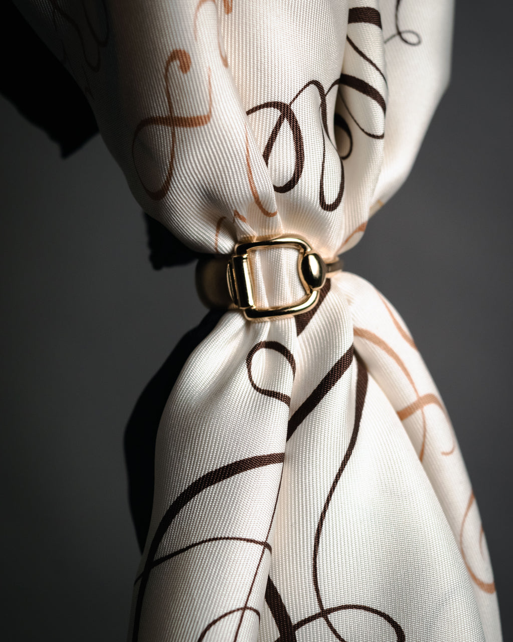 "GUCCI" 90’s-00’s Horsebit scarf ring