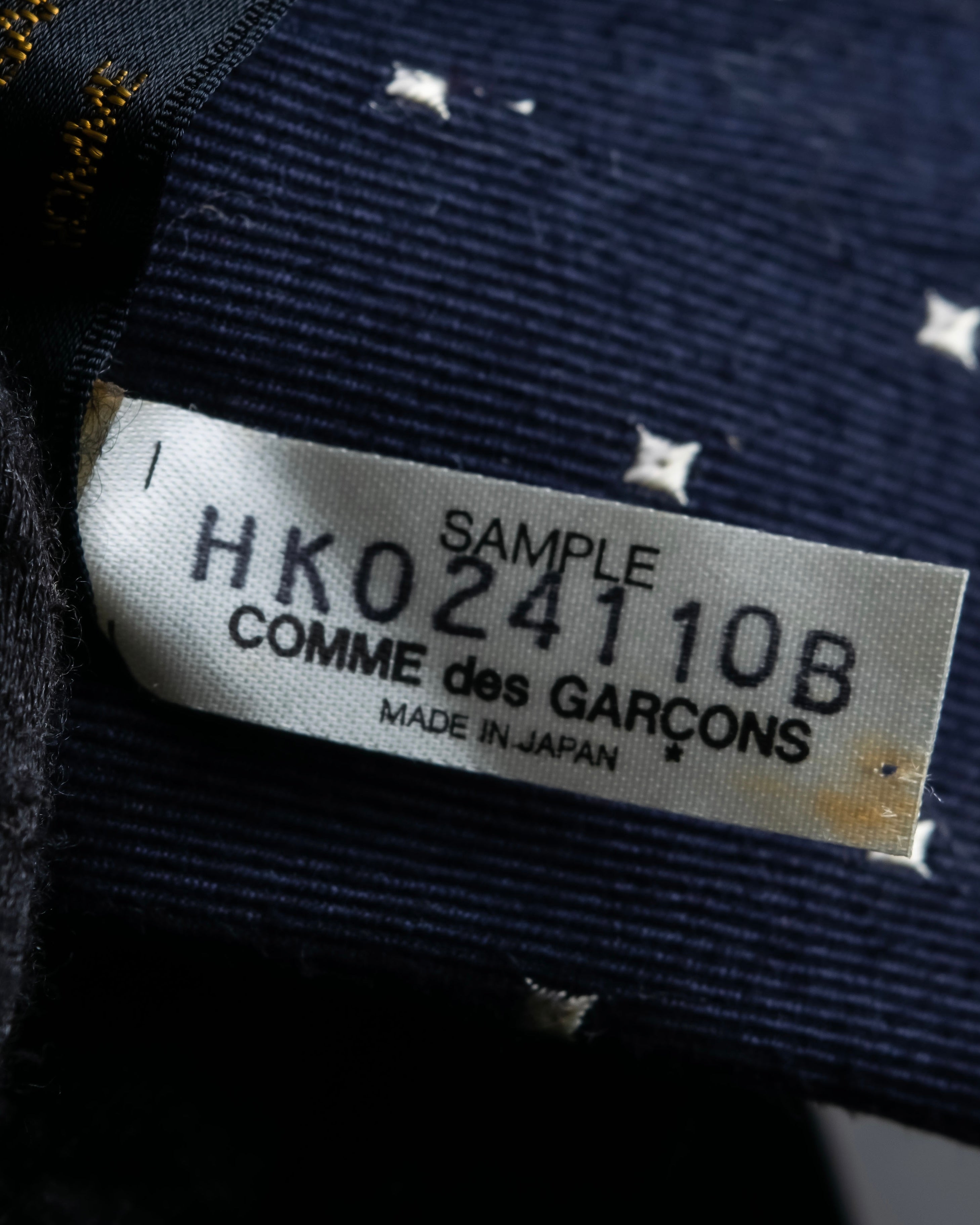 "COMME des GARCONS
 HOMME" Square diamond pattern sample necktie