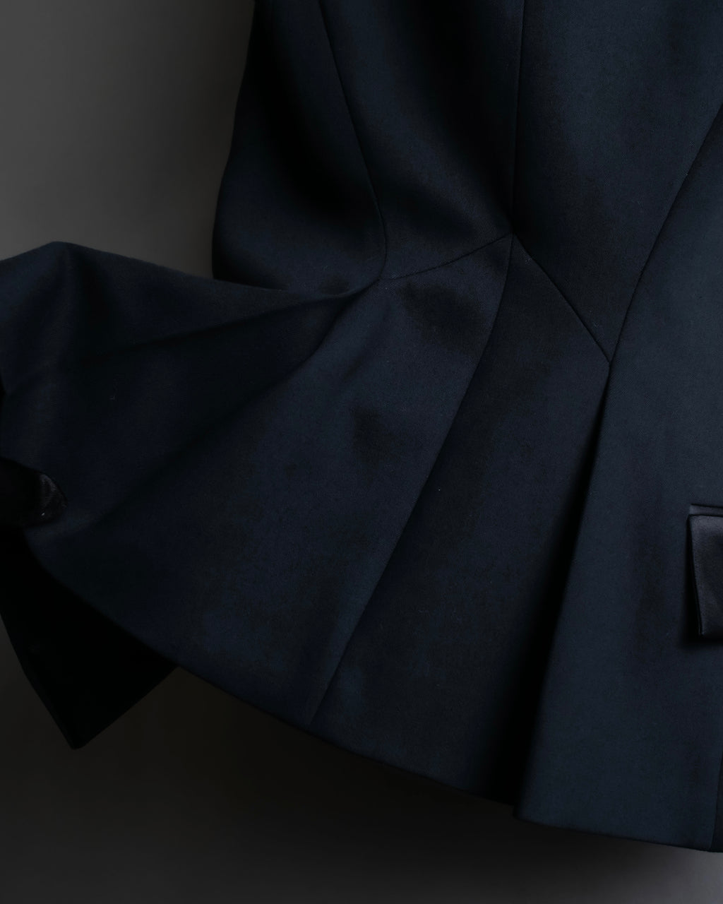 "MCQ Alexander McQueen" Flared silhouette cutting design tailored gilet