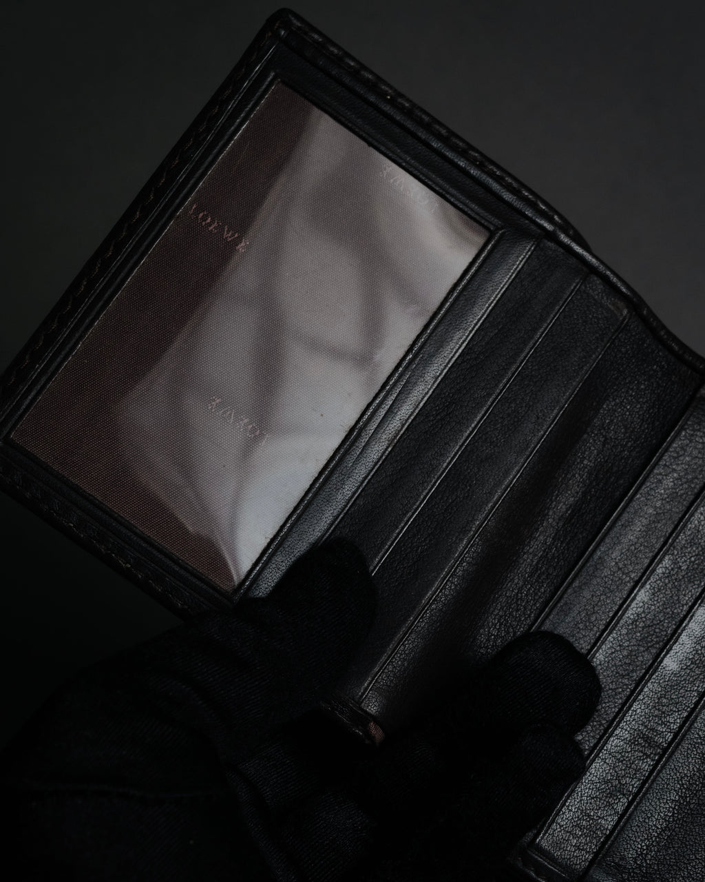 "LOEWE" 90’s-00’s suede anagram compact wallet