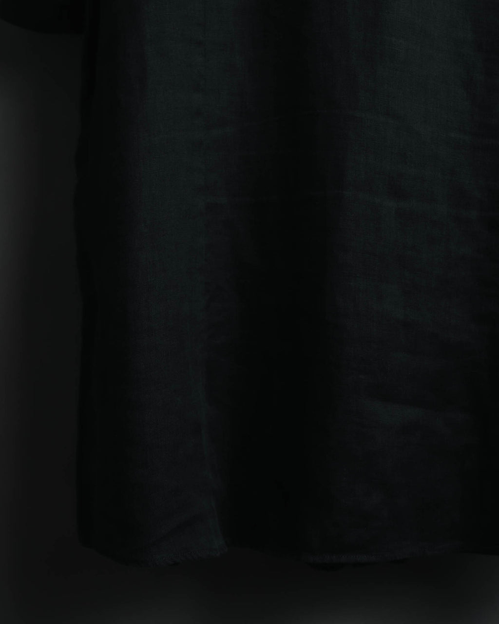-MOOD MILLÉSIMES- 00’s black linen epaulet half-sleeve shirt by “ARMANI COLLEZIONI”