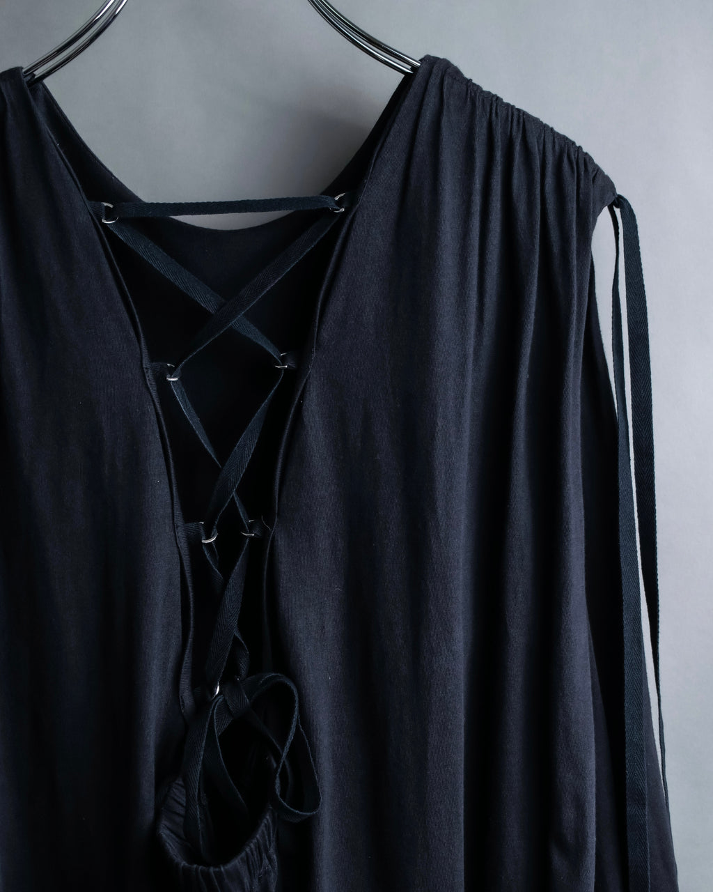 “N°21” Lace up designed no sleeves one piece