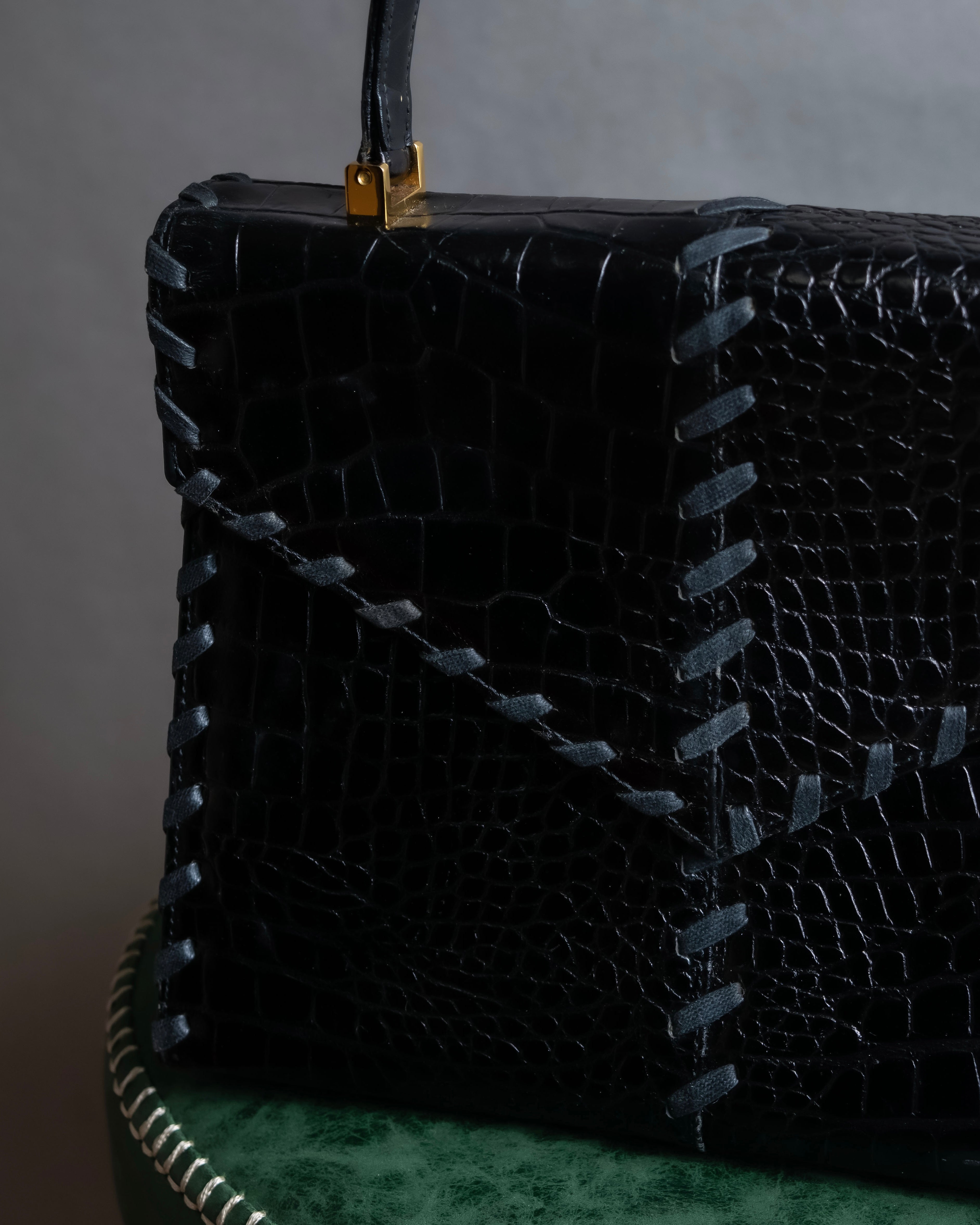 "YVES SAINT LAURENT" Braided stitch design crocodile embossed leather one-handle bag