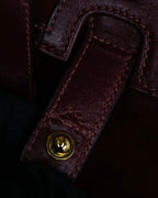 "GUCCI" Aristocratic crest charm suede shoulder bag