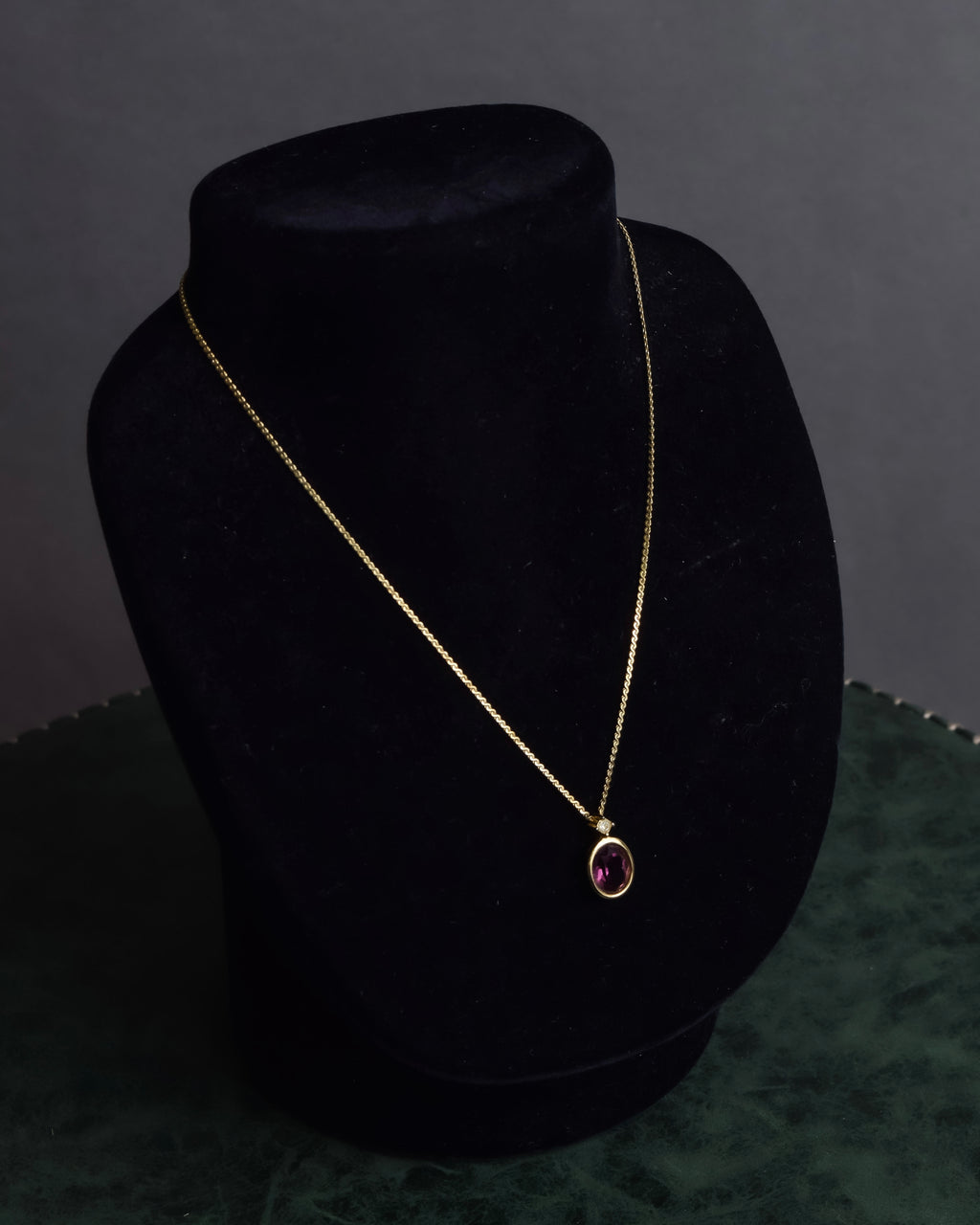 "Christian Dior" Teardrop garnet set gold necklace
